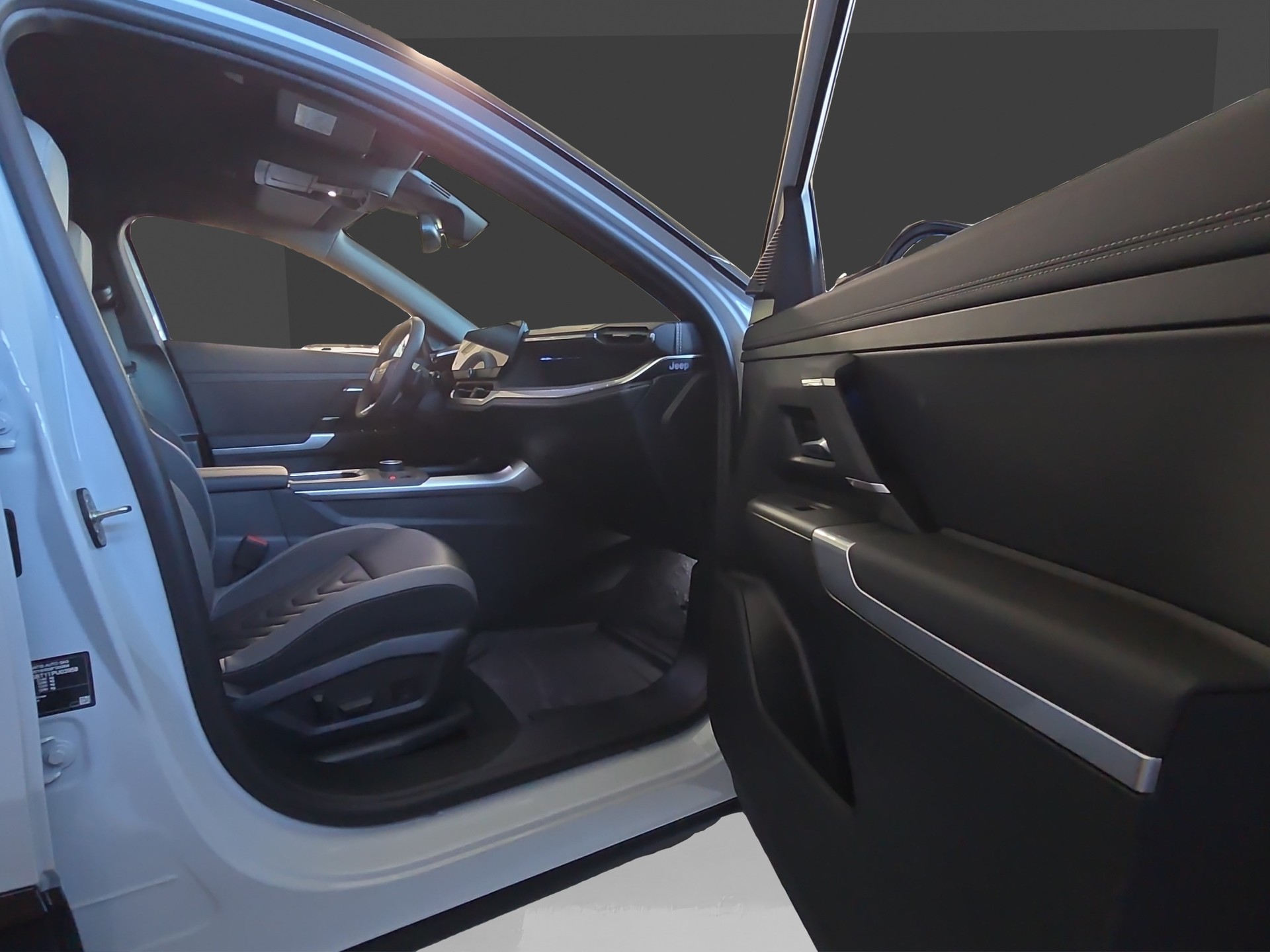 JEEP Compass 1.2 T e-Hybrid First Edition-image-15