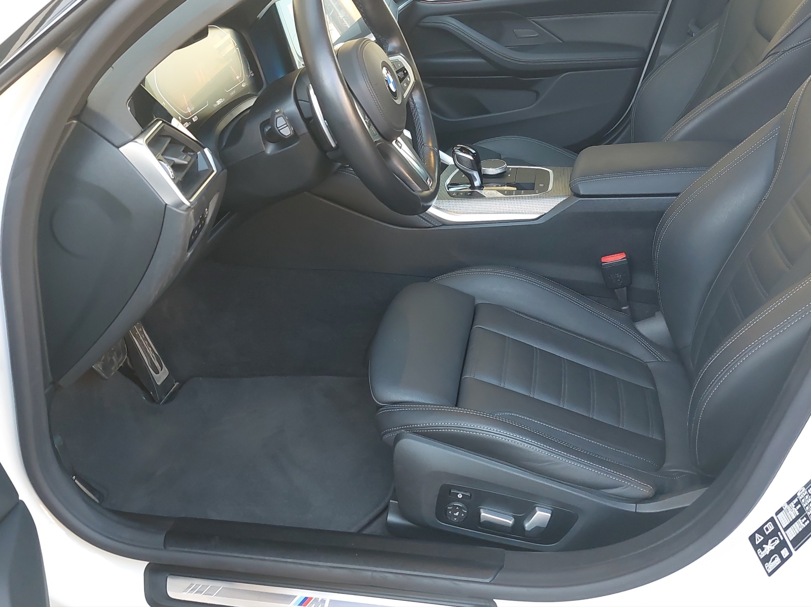 BMW 420d xDrive 48V Gran Coupé M Sport Steptronic-image-15