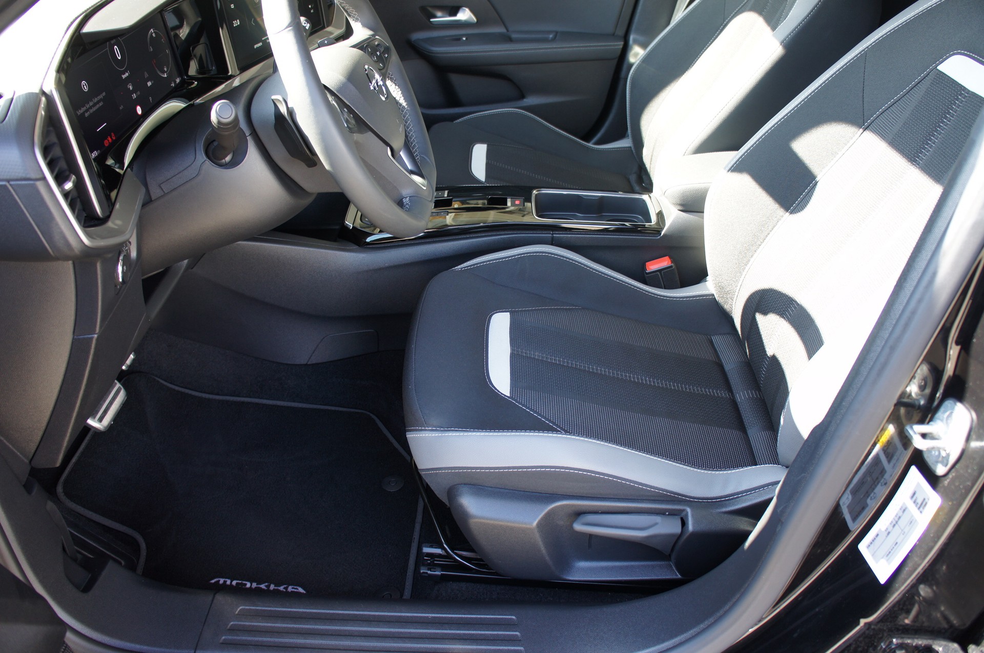 OPEL Mokka 1.2 Direct Injection Turbo GS Aut.-image-13