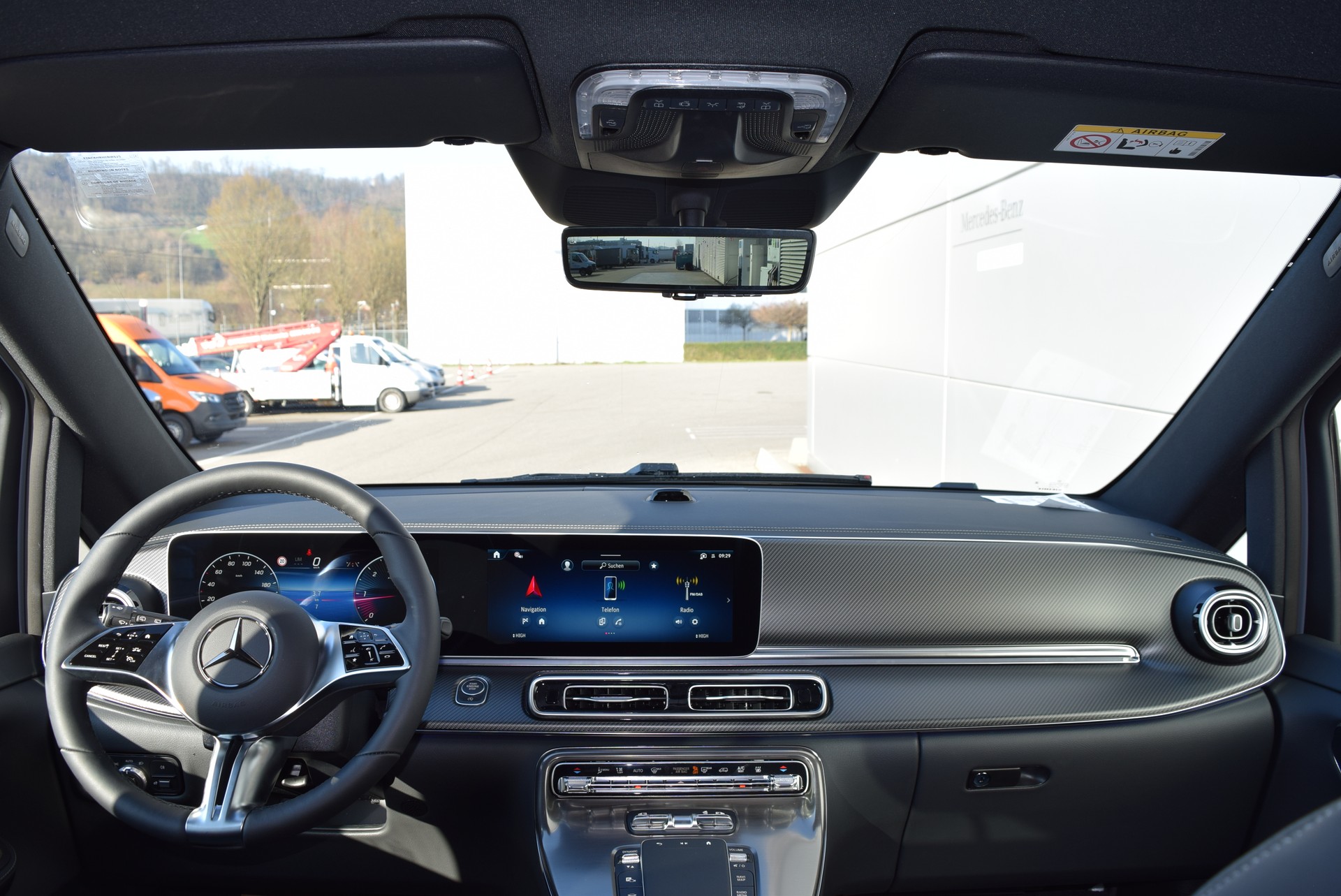 MERCEDES-BENZ V 300 d lang 4Matic Swiss Edition 9G-Tronic-image-7