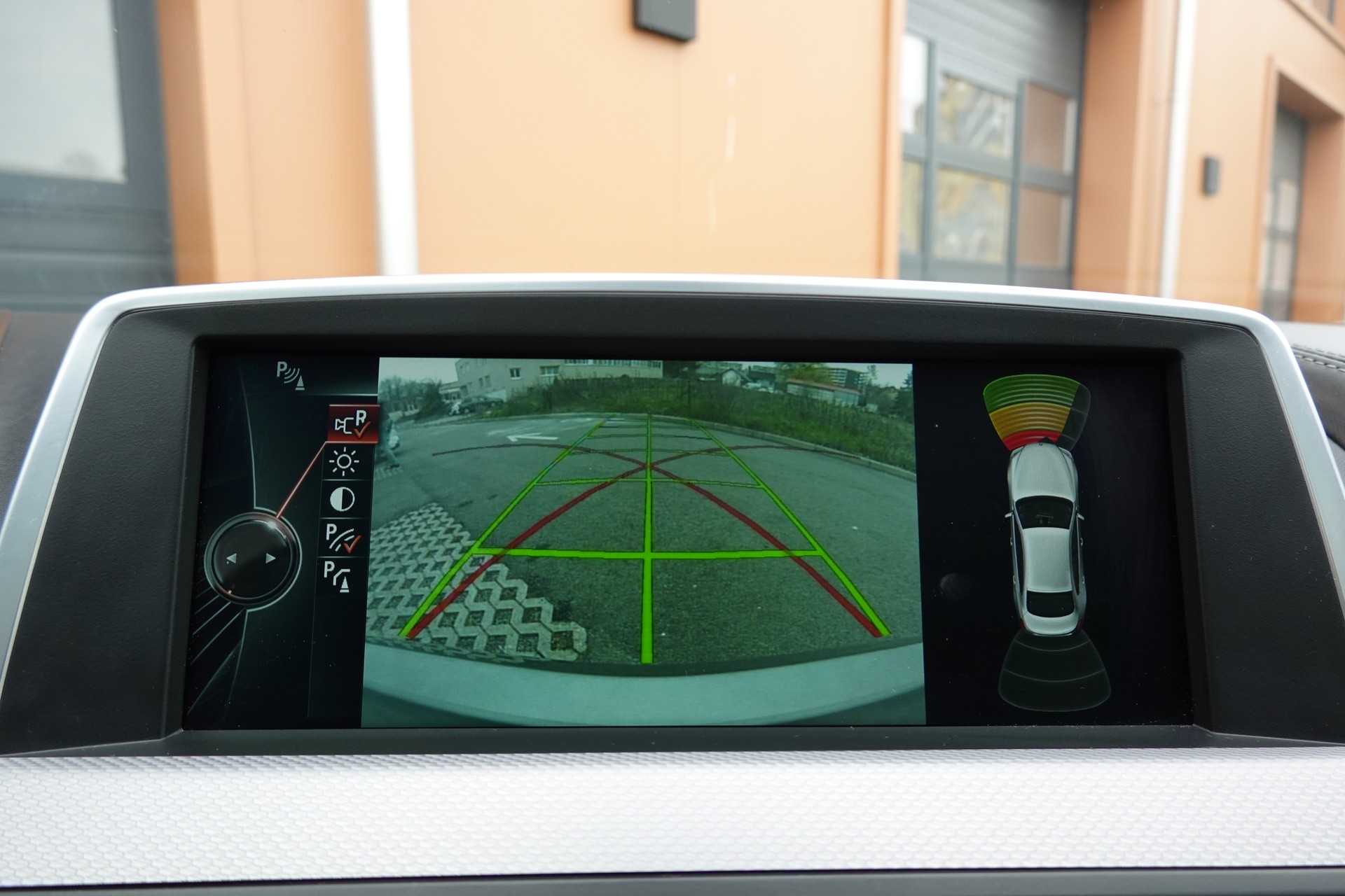 BMW 640i Gran Coupé xDrive - "Véhicule CH * Toit Ouvrant * Harman&Kardon * Head-Up Display * Sièges Electriques"-image-22