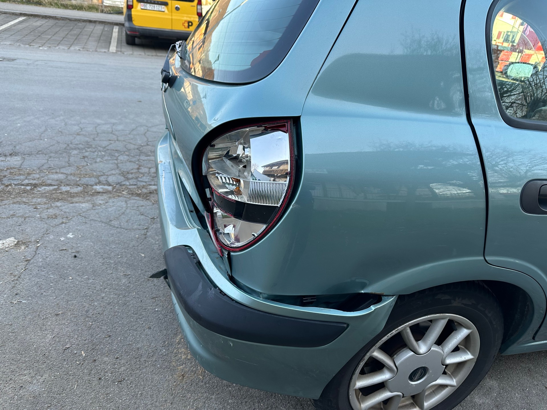NISSAN Almera 1.5 16V Comfort FIXPREIS-image-6
