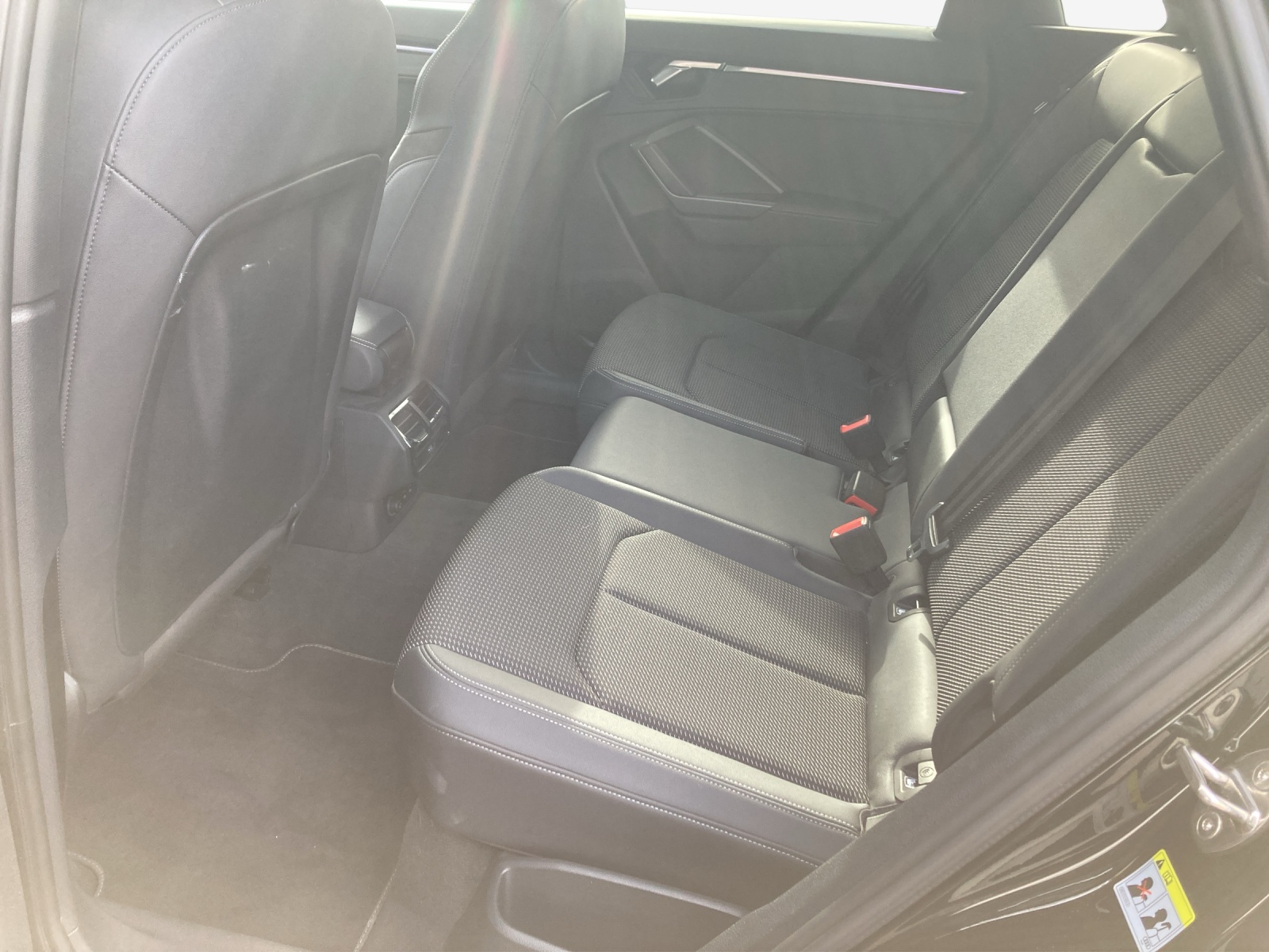 AUDI Q3 45 TFSI e S line Attraction S-tronic-image-12