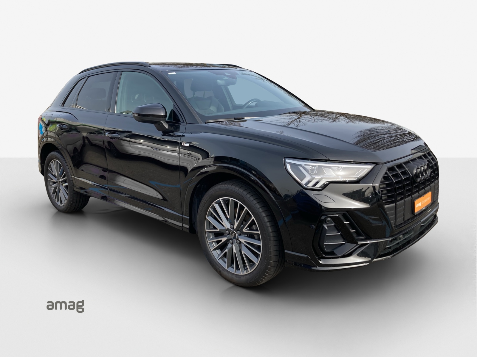 AUDI Q3 45 TFSI e S line Attraction S-tronic-image-6