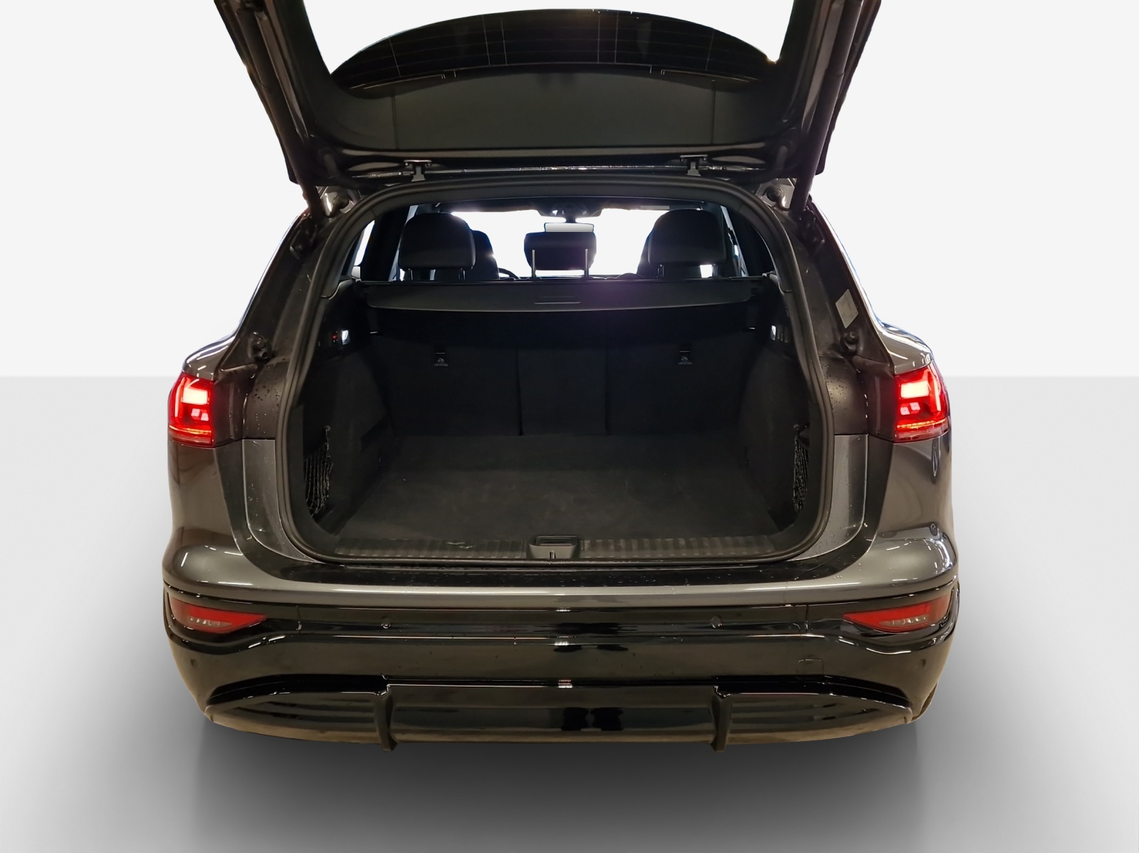 AUDI Q6 e-tron quattro-image-13