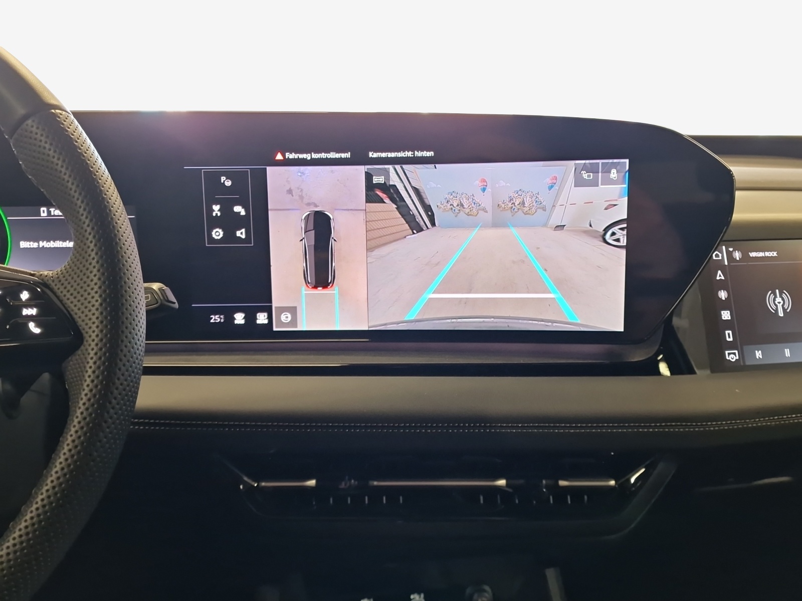 AUDI Q6 e-tron quattro-image-16
