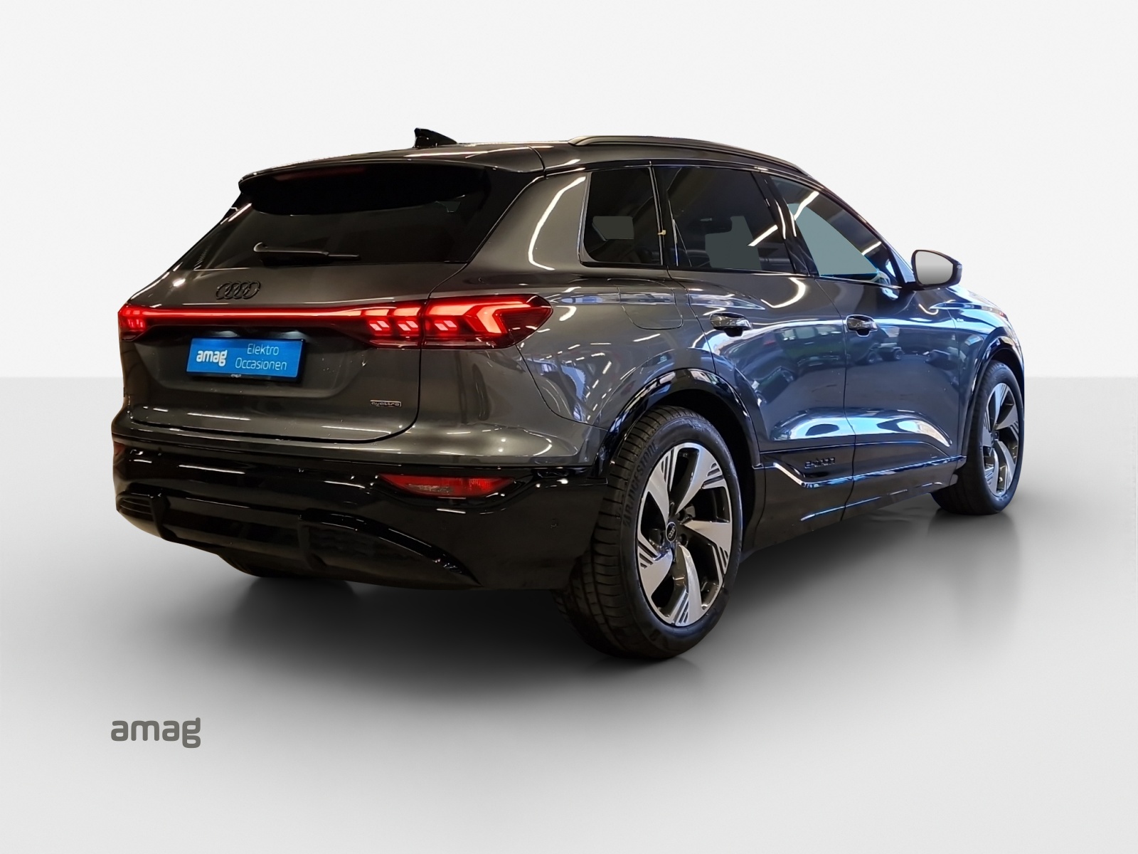 AUDI Q6 e-tron quattro-image-5