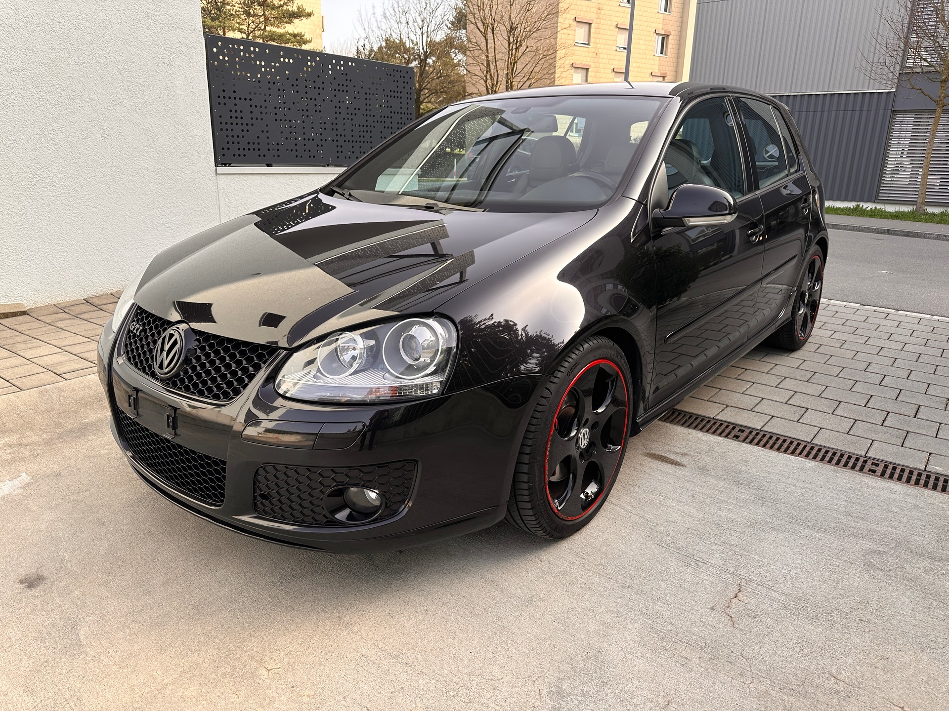 VW 2.0 TFSI GTI-image-6