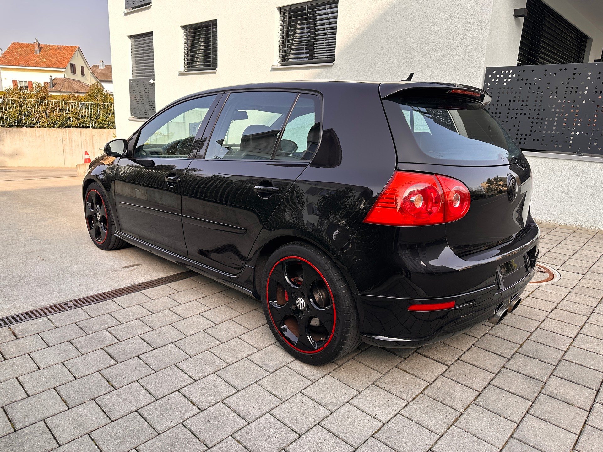VW 2.0 TFSI GTI-image-12