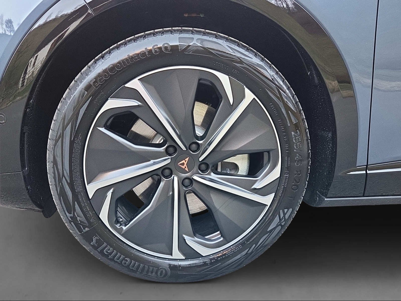CUPRA Tavascan EDGE PE 77kWh 340 4D 340PS/250kW BEV elektrisch-image-4