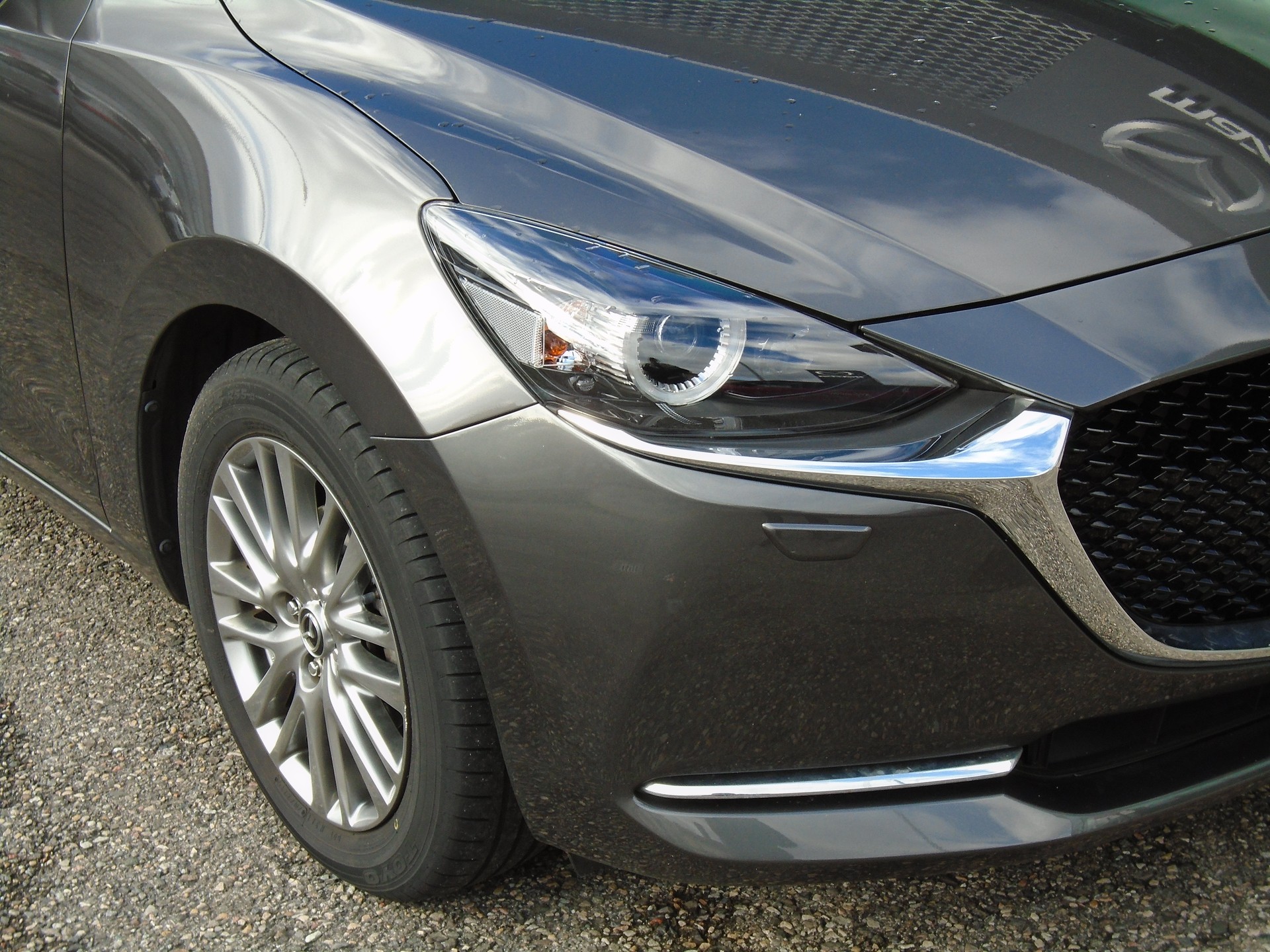 MAZDA 2 SKYACTIV-G 90 Mild Hybrid Revolution-image-2