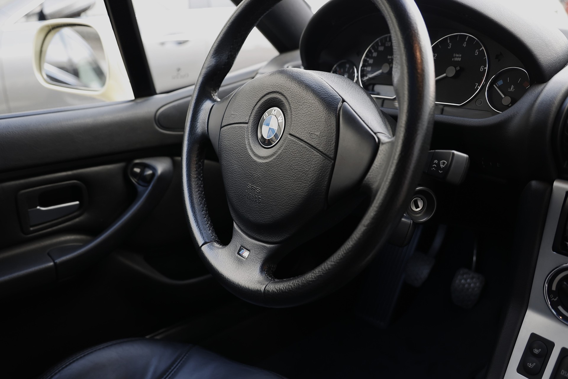 BMW Z3 3.0i Coupé-image-22