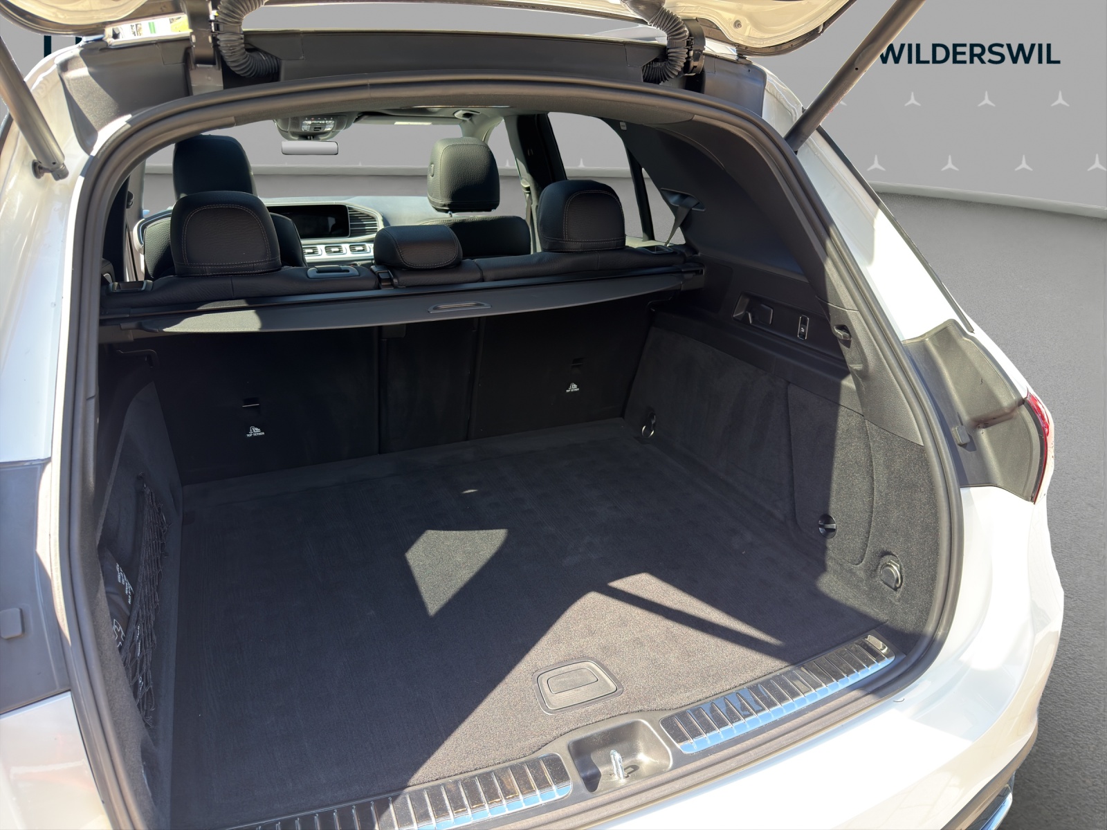 MERCEDES-BENZ GLE 400 d 4Matic AMG Line 9G-Tronic-image-13