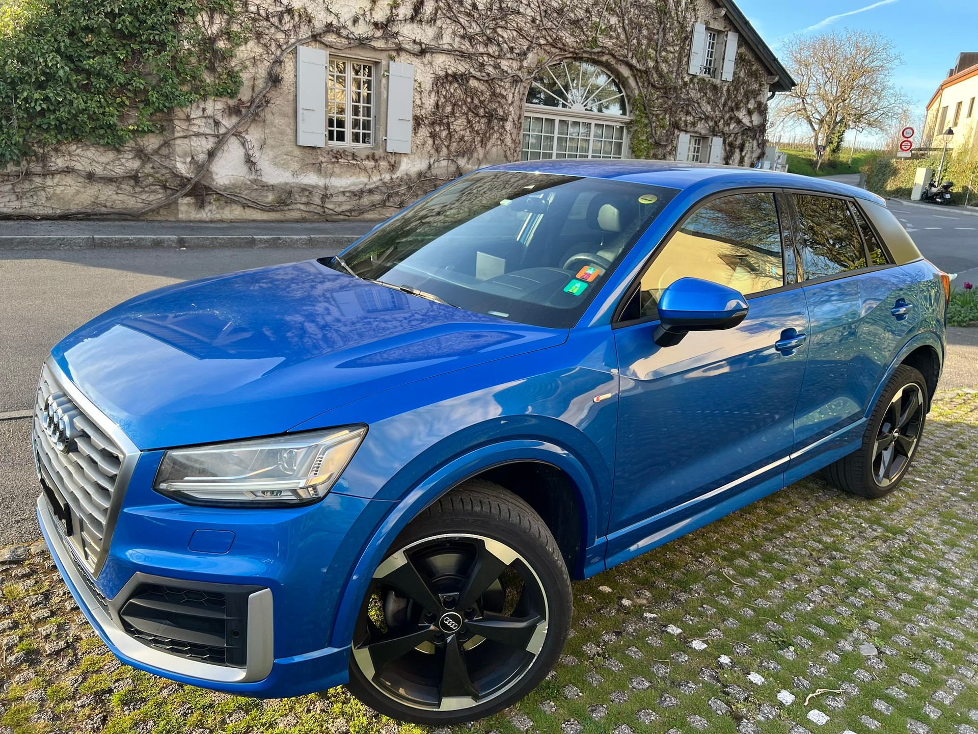 AUDI Q2 2.0 TDI design quattro S-tronic-image-1
