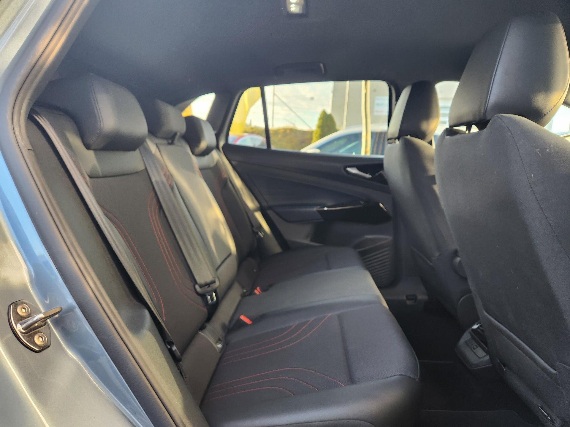 VW ID.4 GTX 77 kWh 4Motion ** ASSISTENZ PAKET -SPORT PAKET -DESIGN PAKET - BATT.ZERTIFIKAT -GARANTIE BIS 09.2029-image-10
