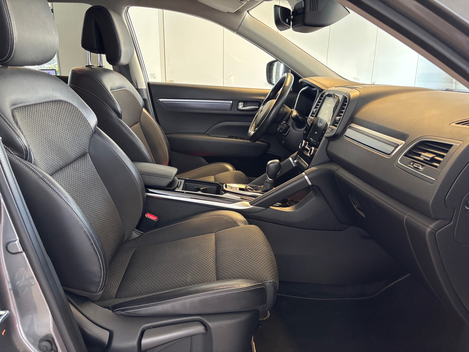 RENAULT Koleos 2.0 dCi Techno 4WD Xtronic CVT-image-9