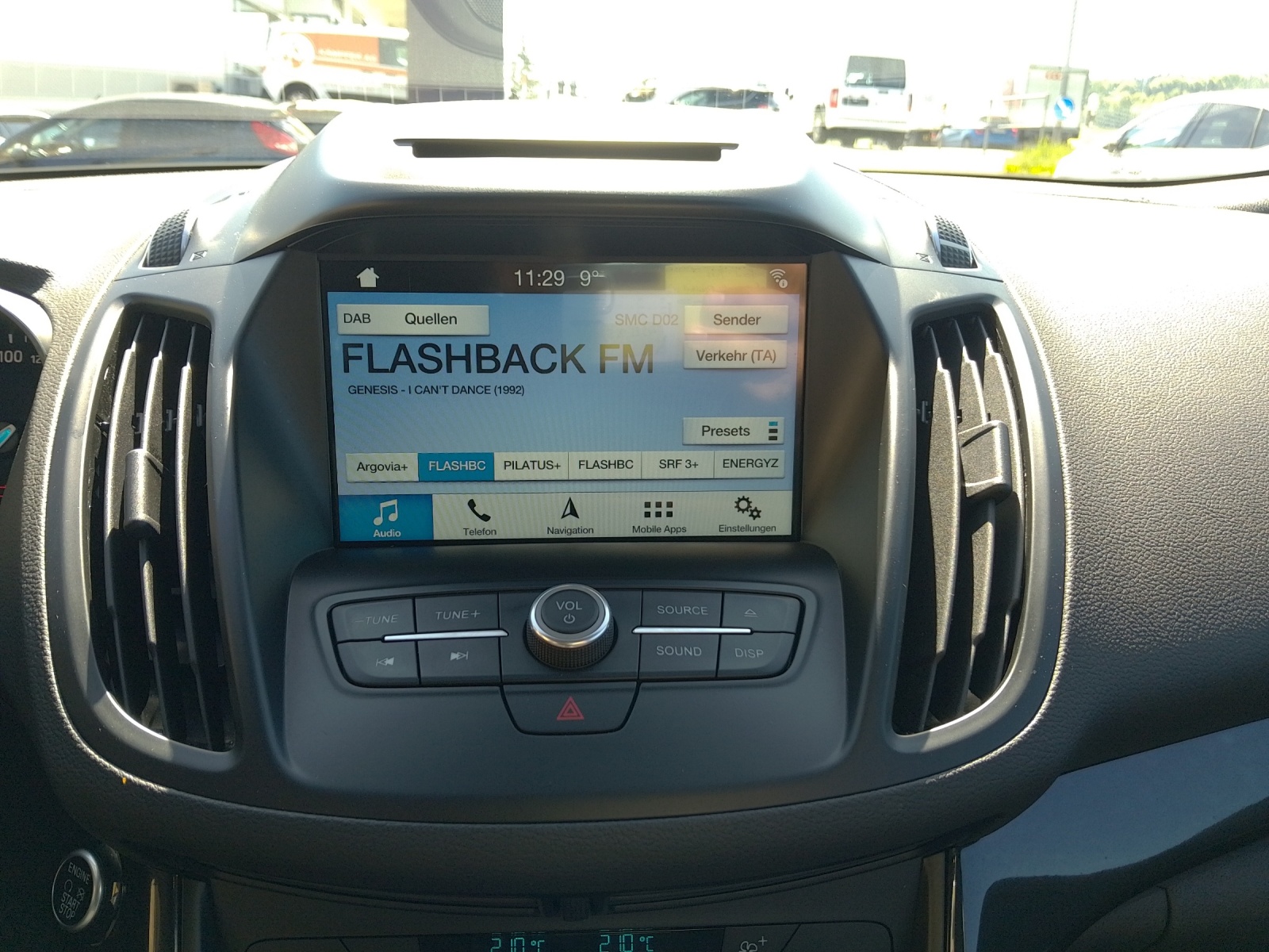 FORD Kuga 2.0 EcoB 240 PS ST-Line-image-9