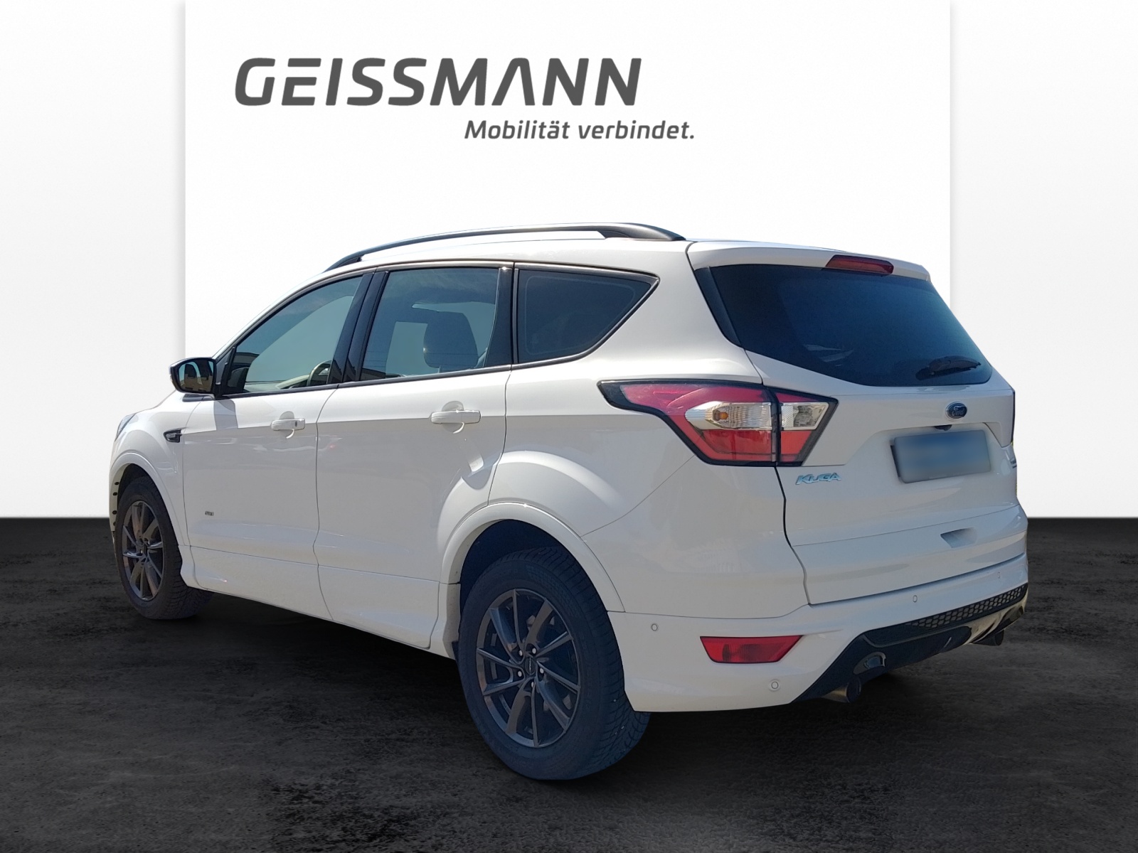 FORD Kuga 2.0 EcoB 240 PS ST-Line-image-2