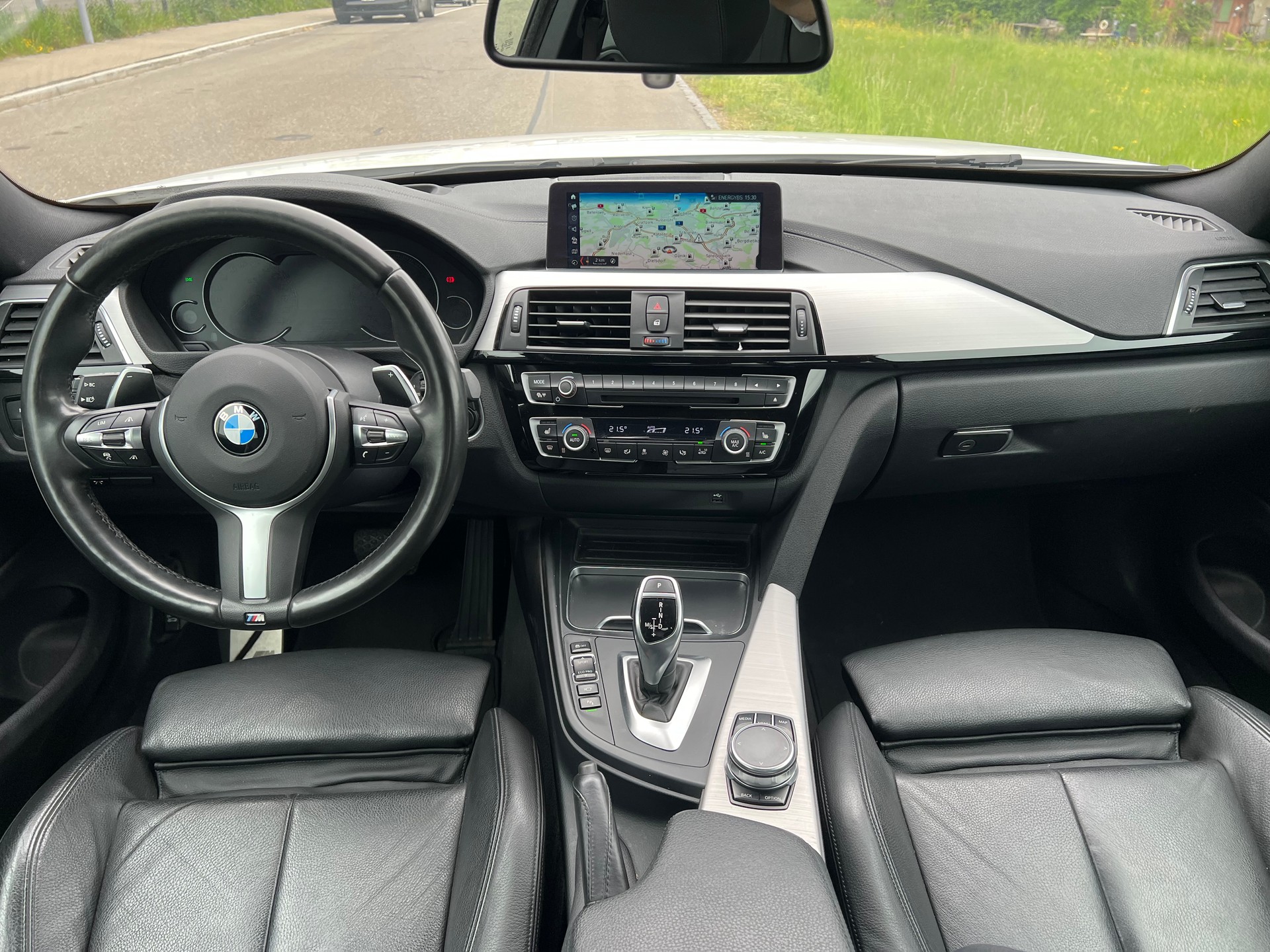 BMW 440i Coupé xDrive M Sport Steptronic-image-24