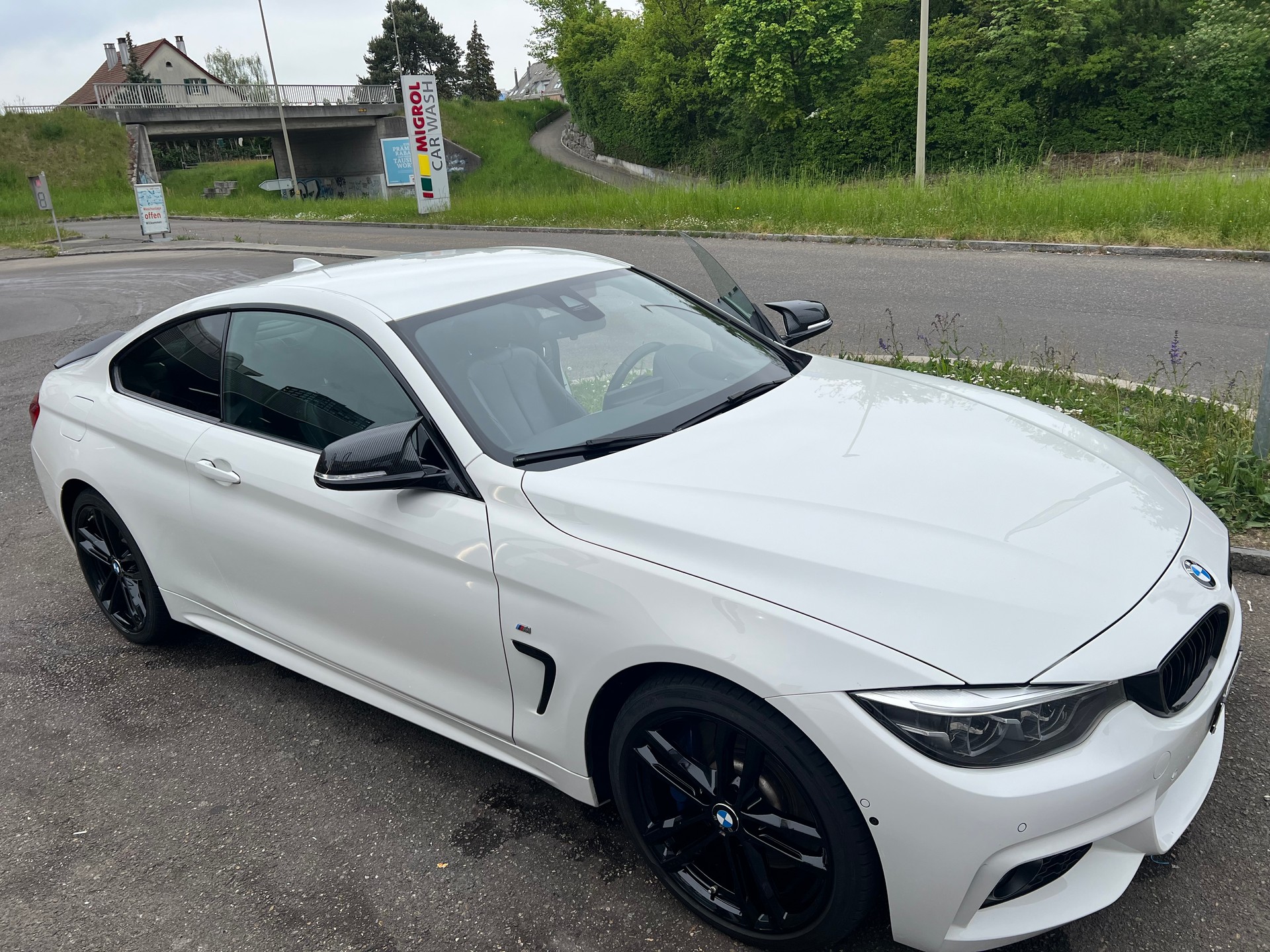 BMW 440i Coupé xDrive M Sport Steptronic-image-2