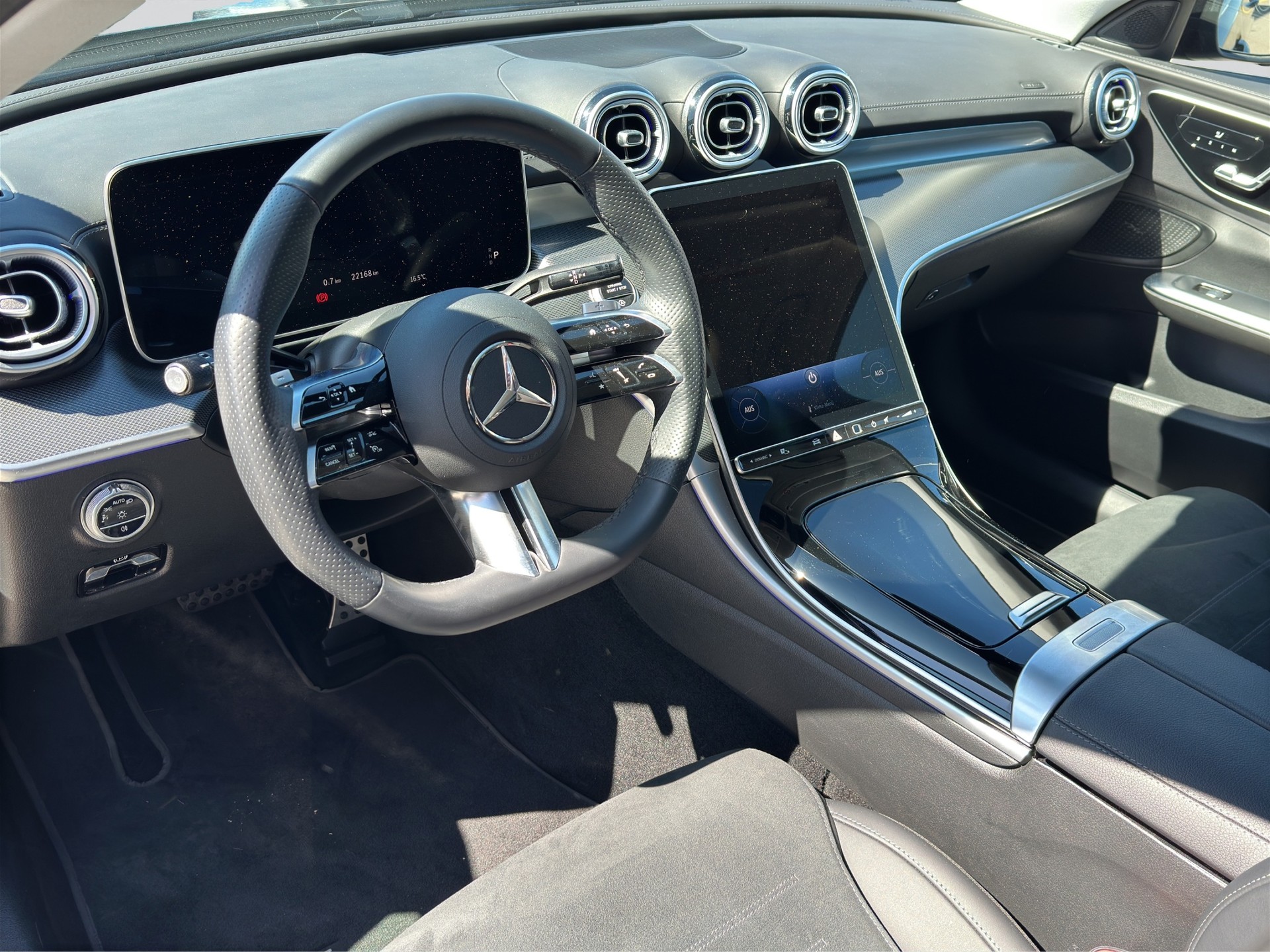 MERCEDES-BENZ C 220 d AMG Night 9G-Tronic-image-6