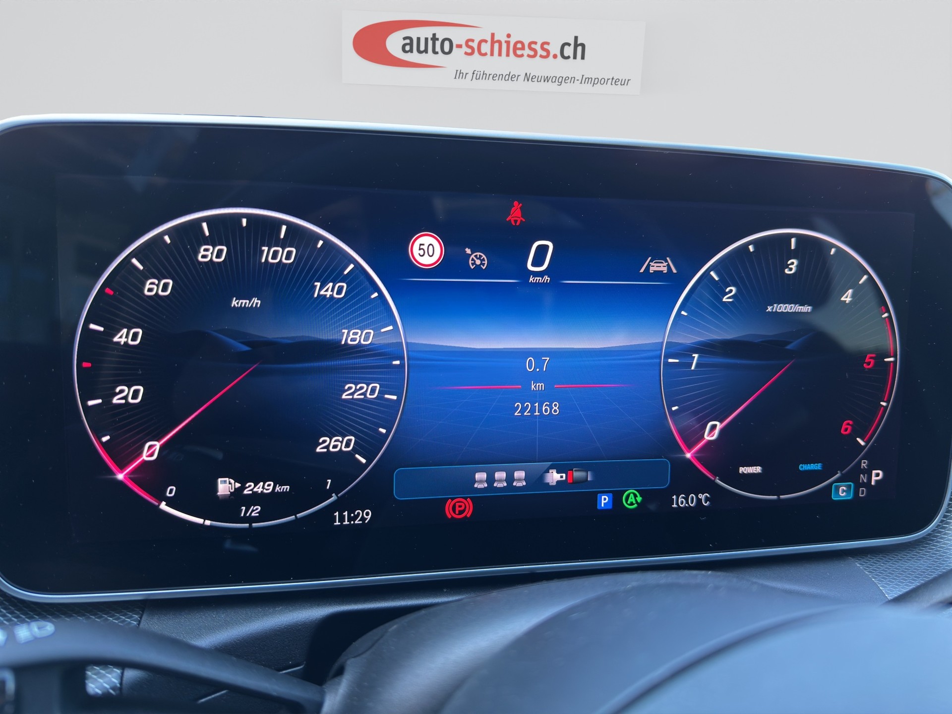 MERCEDES-BENZ C 220 d AMG Night 9G-Tronic-image-10