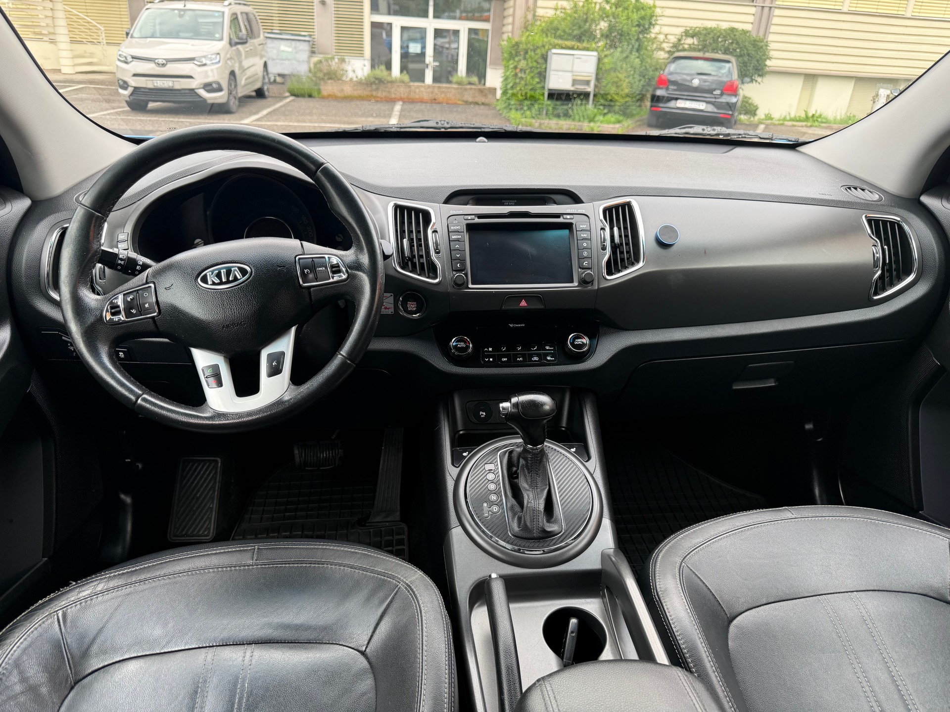 KIA SPORTAGE-image-8