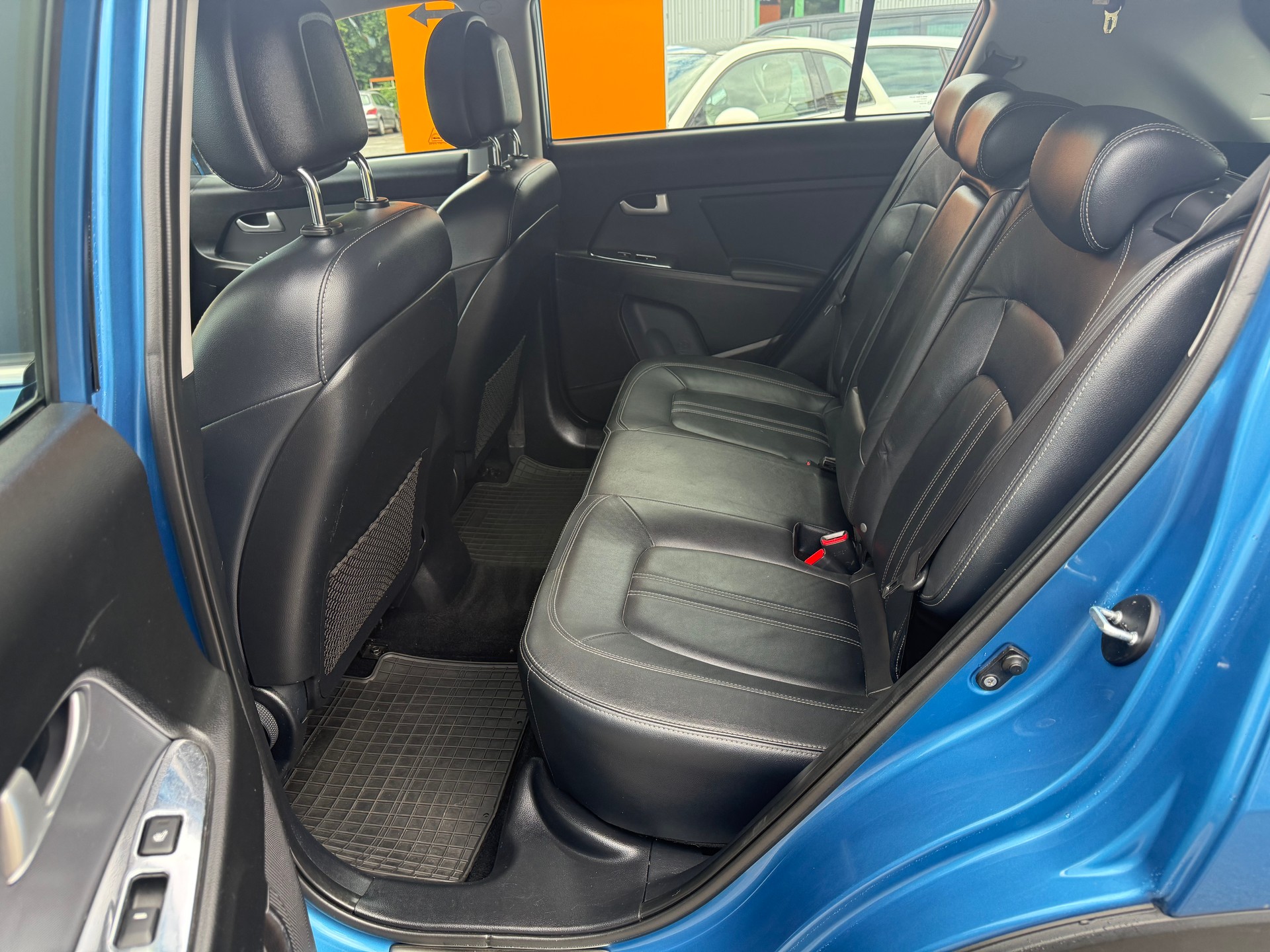 KIA SPORTAGE-image-7