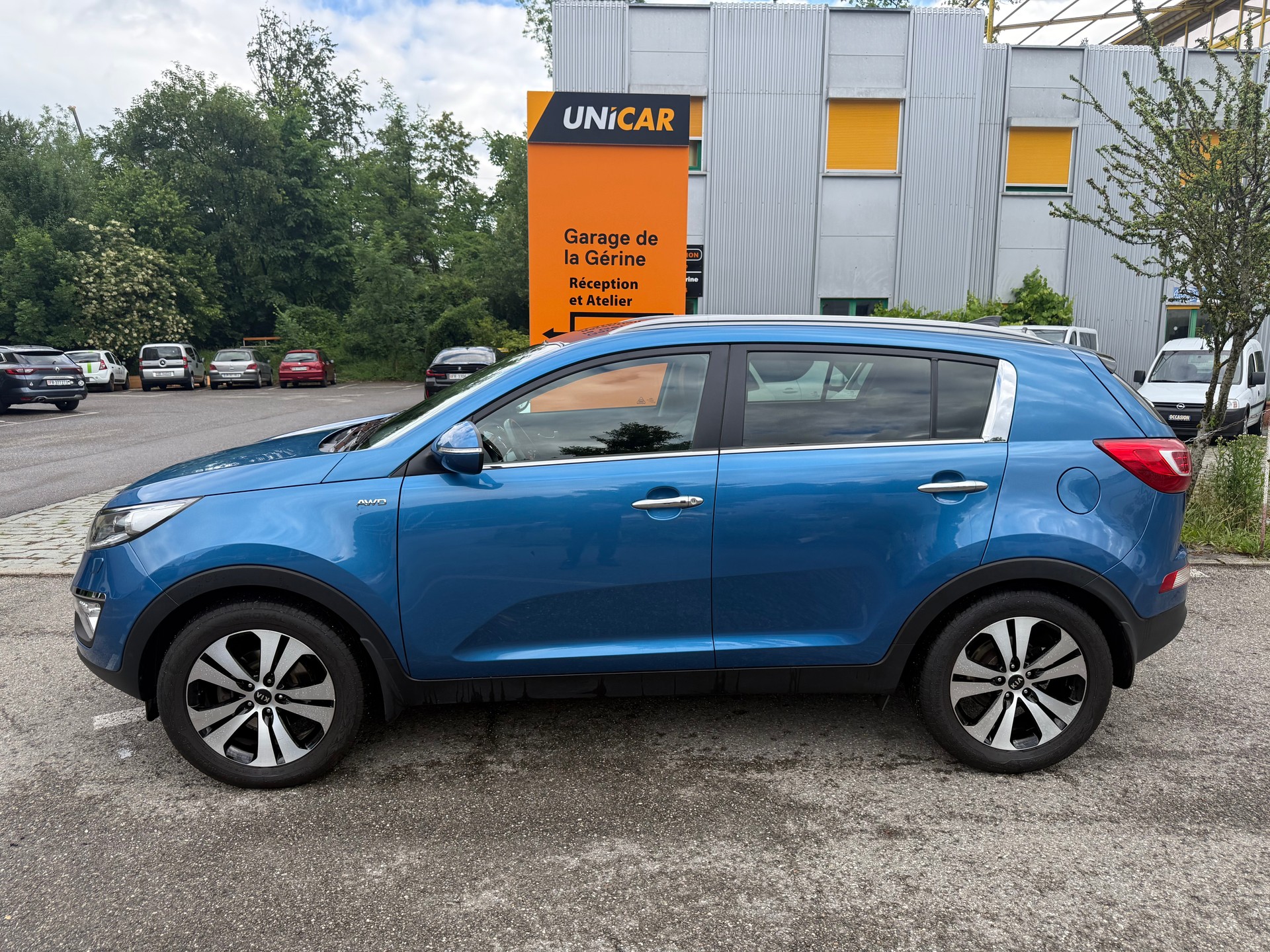 KIA SPORTAGE-image-2