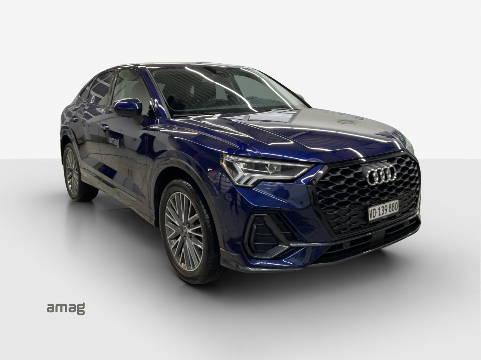 AUDI Q3 Sportback 35 TFSI Attraction S-tronic-image-5