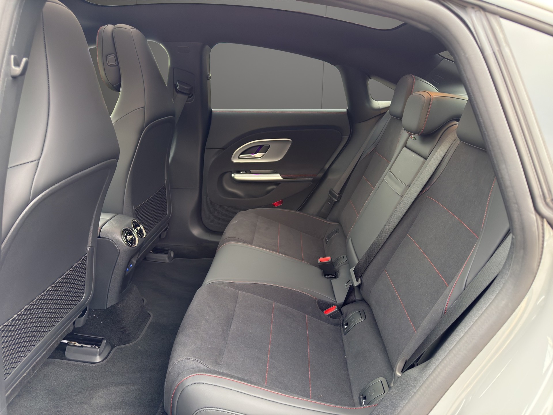 MERCEDES-BENZ CLA 250+ 85 kWh * 792km Reichweite * AMG Line PLUS *-image-10