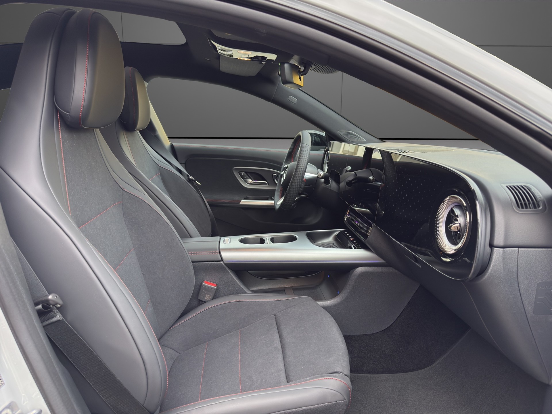 MERCEDES-BENZ CLA 250+ 85 kWh * 792km Reichweite * AMG Line PLUS *-image-11