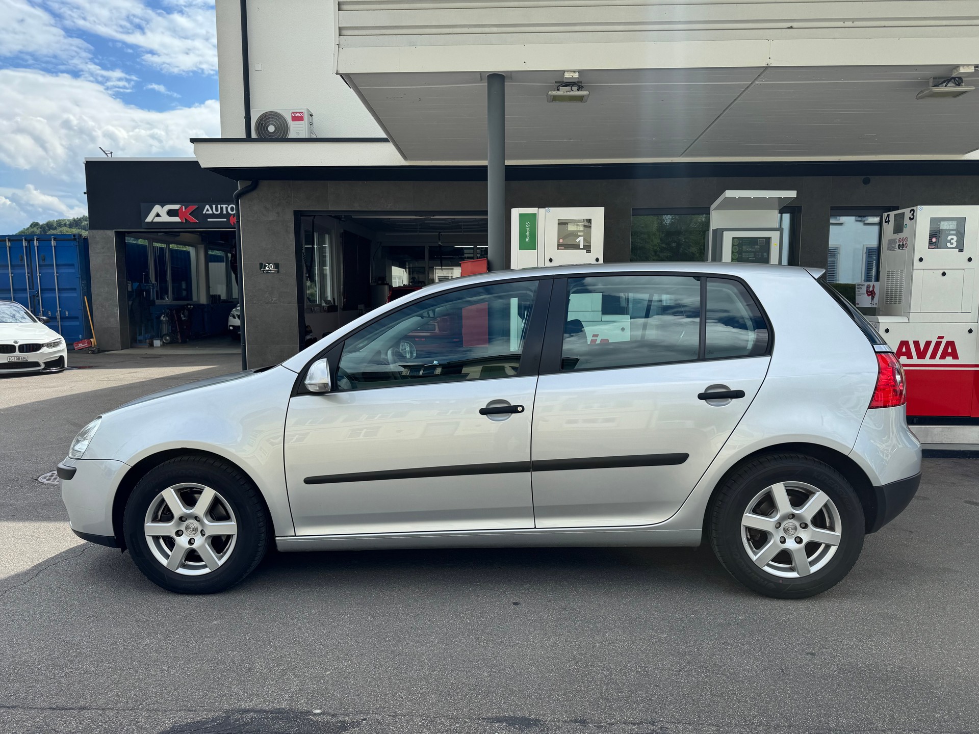 VW Golf 1.4 Comfortline-showroom-element-1