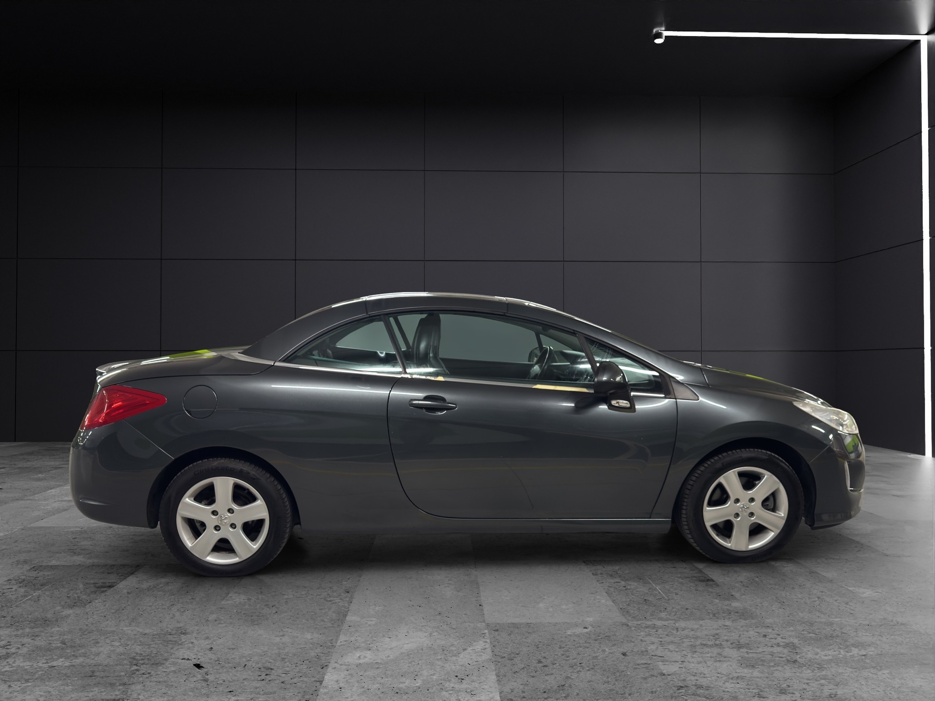 PEUGEOT 308 CC 1.6 16V Turbo Platinum Automatic-image-3