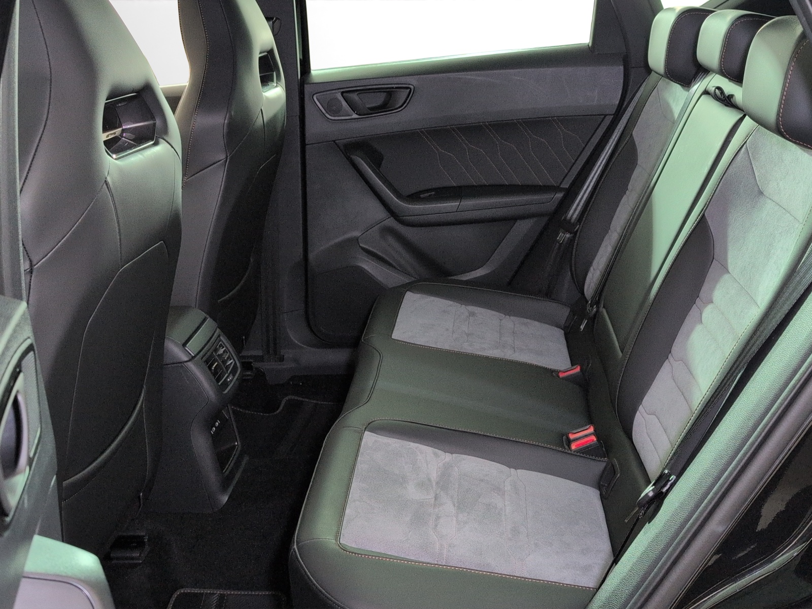 CUPRA Ateca 2.0TSI VZ Cup 360 4Drive DSG-image-7