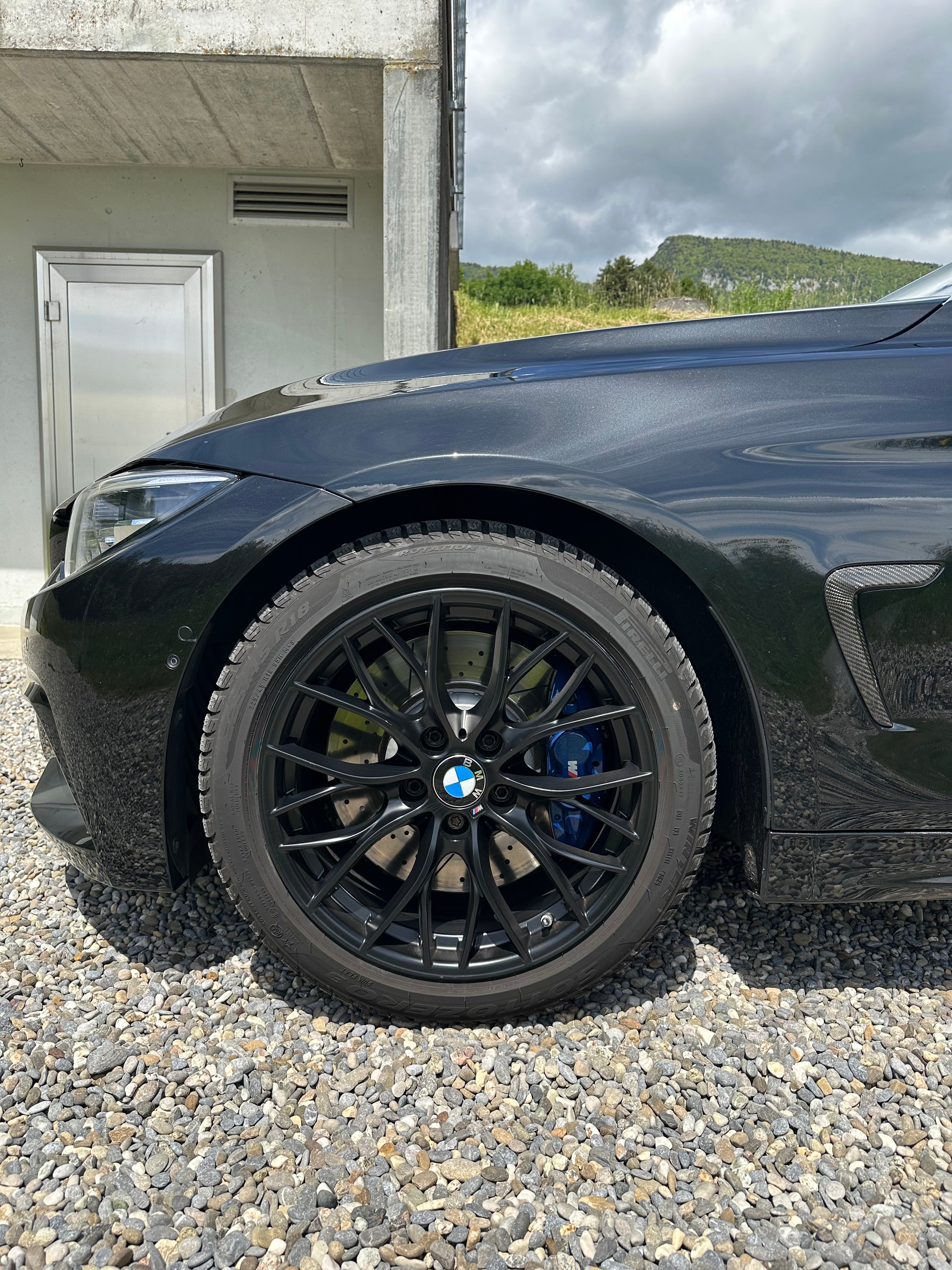 BMW 440i xDrive-image-2