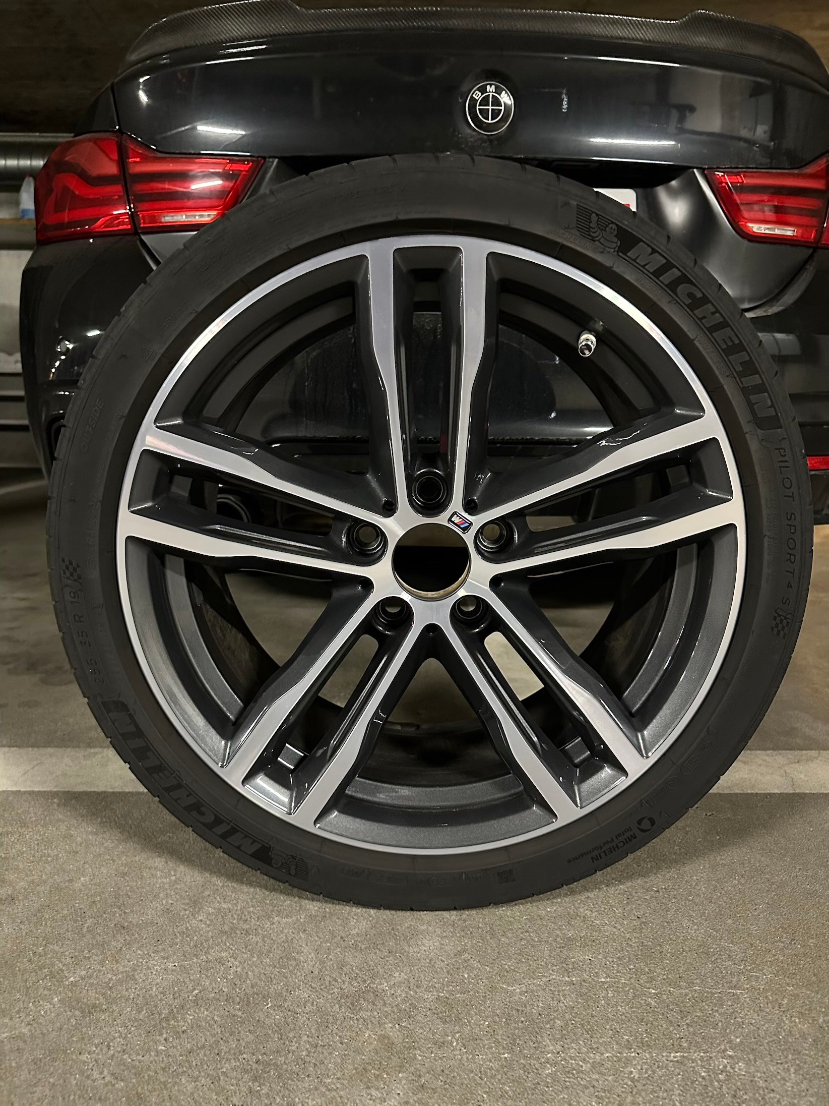 BMW 440i xDrive-image-5