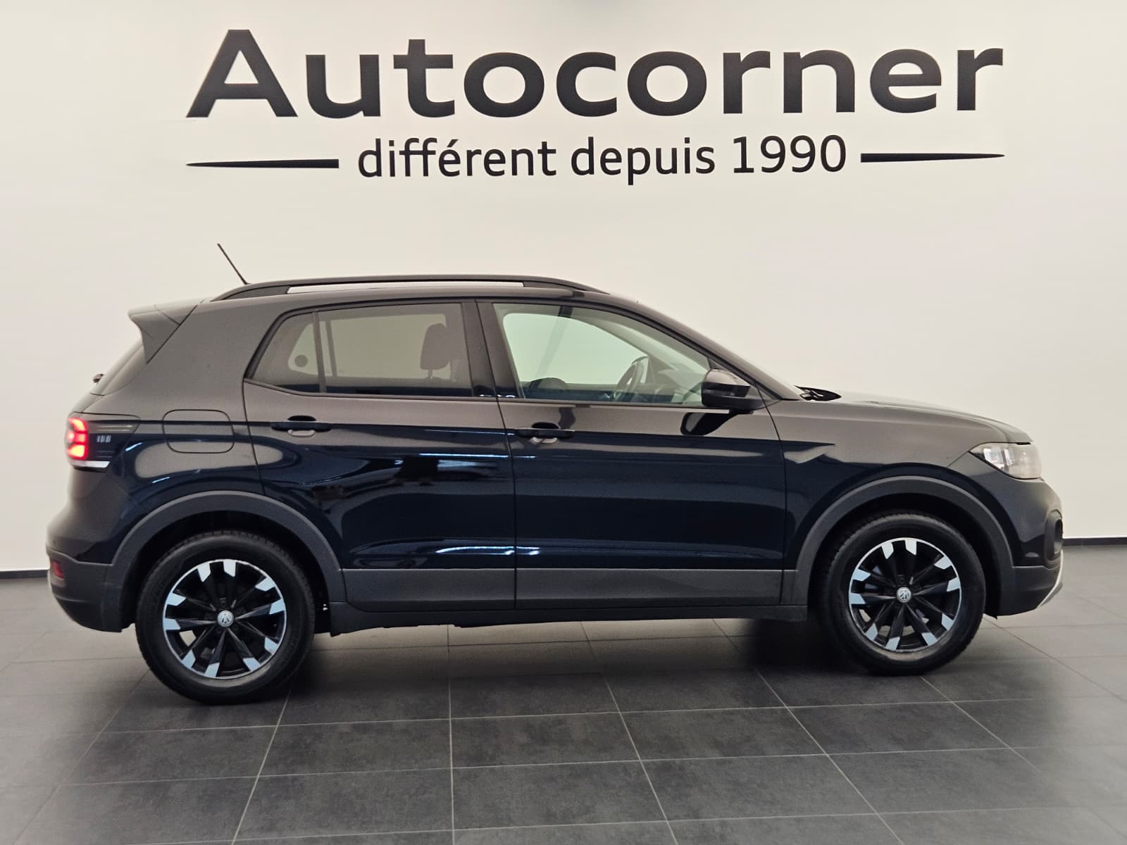 VW T-Cross 1.0 TSI Life-image-5