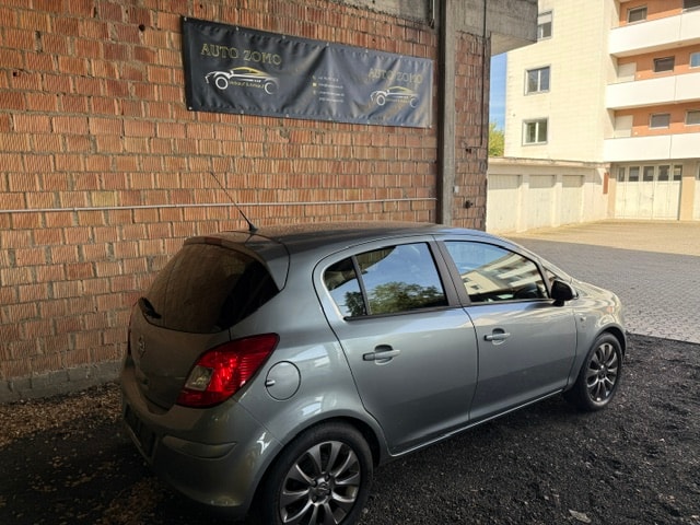 OPEL Corsa 1.4 TP Anniversary Automatic-image-1