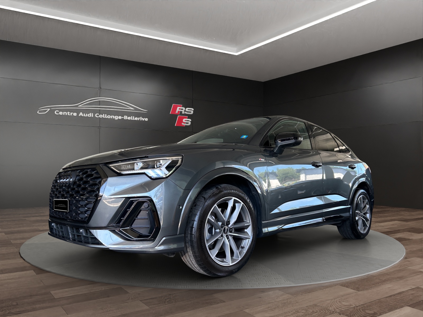 AUDI Q3 Sportback 40 TFSI S line quattro S-tronic-image-0