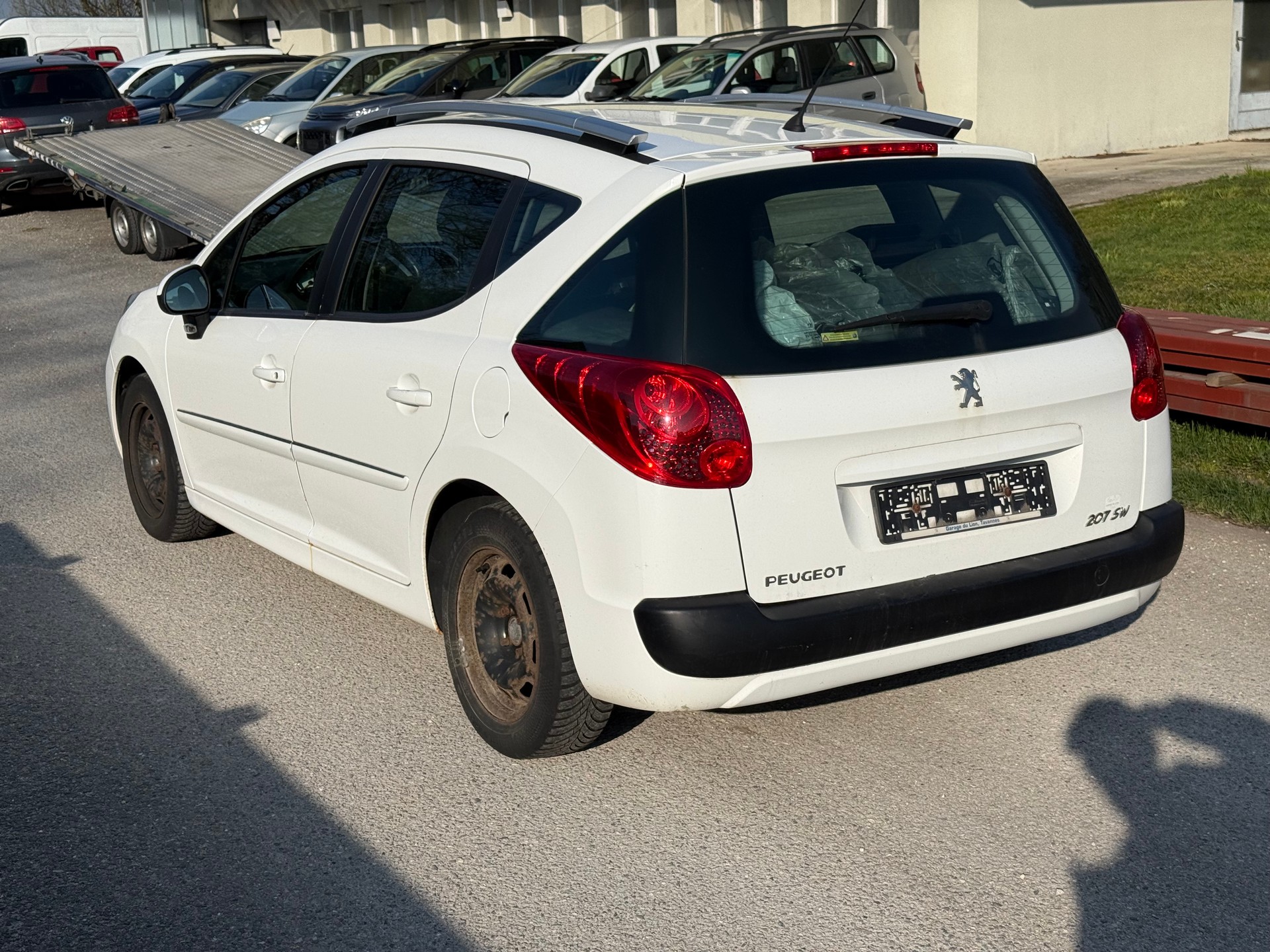 PEUGEOT 207 SW 1.4 16V Active-image-3