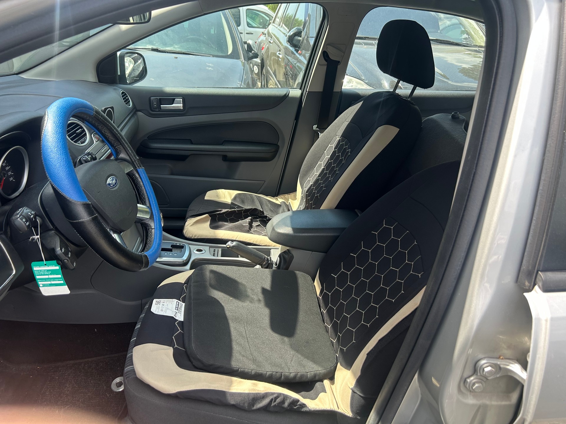 FORD Focus 2.0i Carving Automatic-image-7