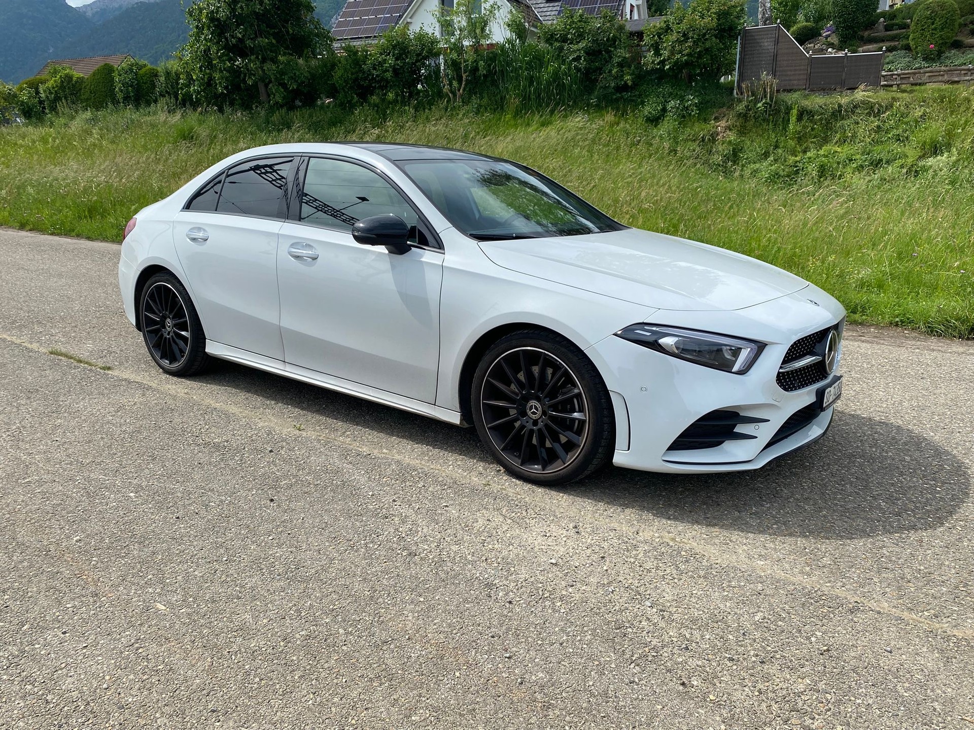 MERCEDES-BENZ A 250 4MATIC AMG-Line-image-0