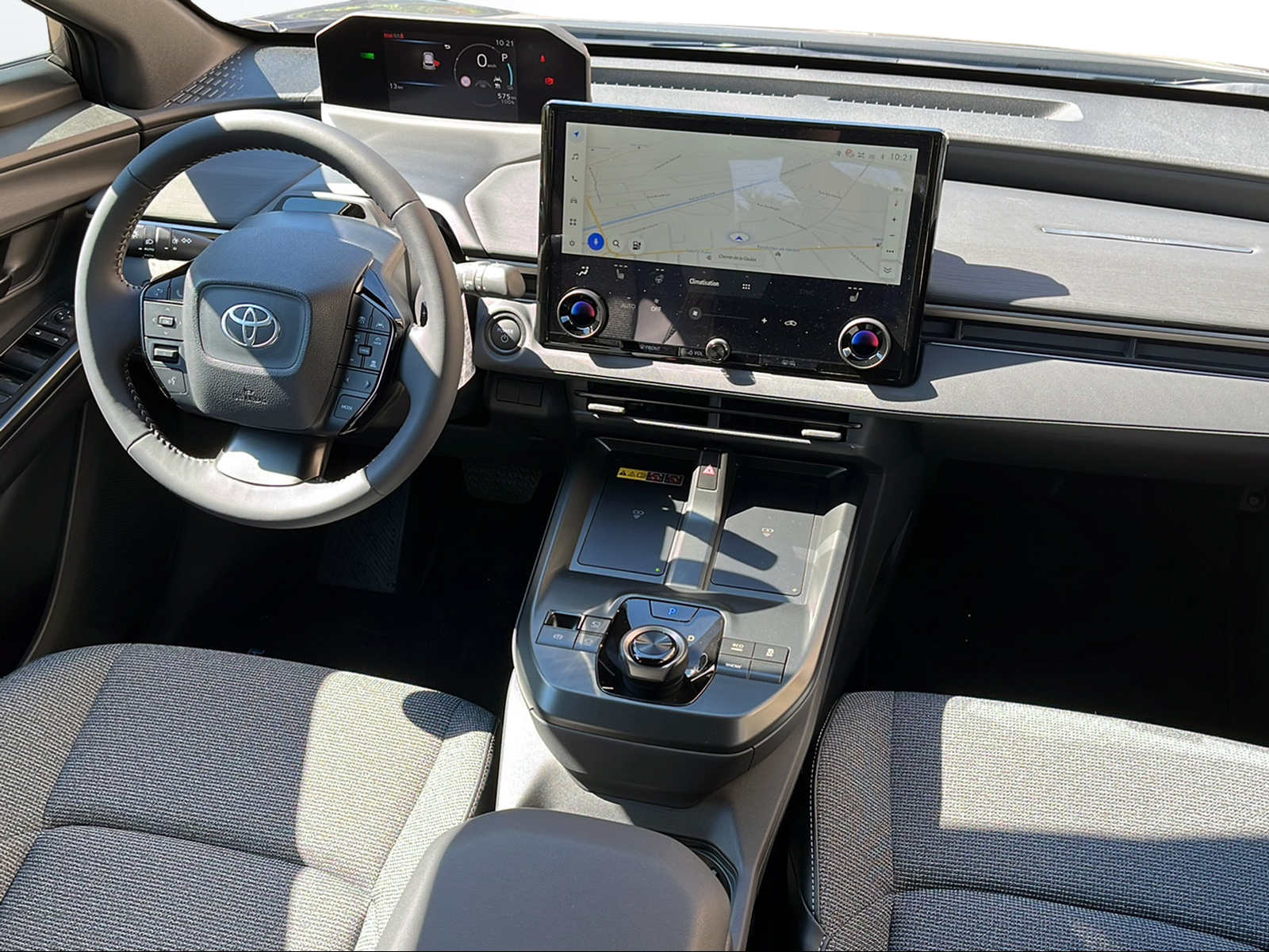 TOYOTA bZ4X Touring Style FWD-image-8