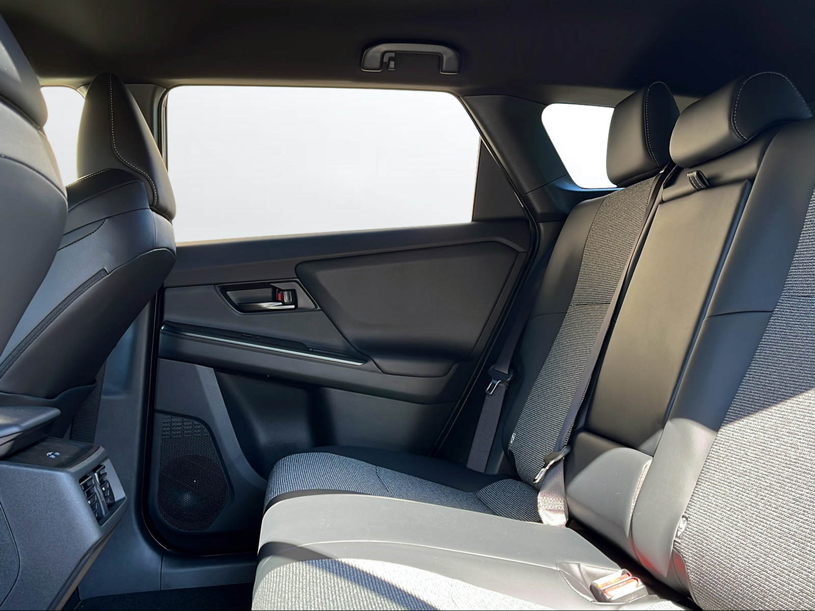 TOYOTA bZ4X Touring Style FWD-image-9