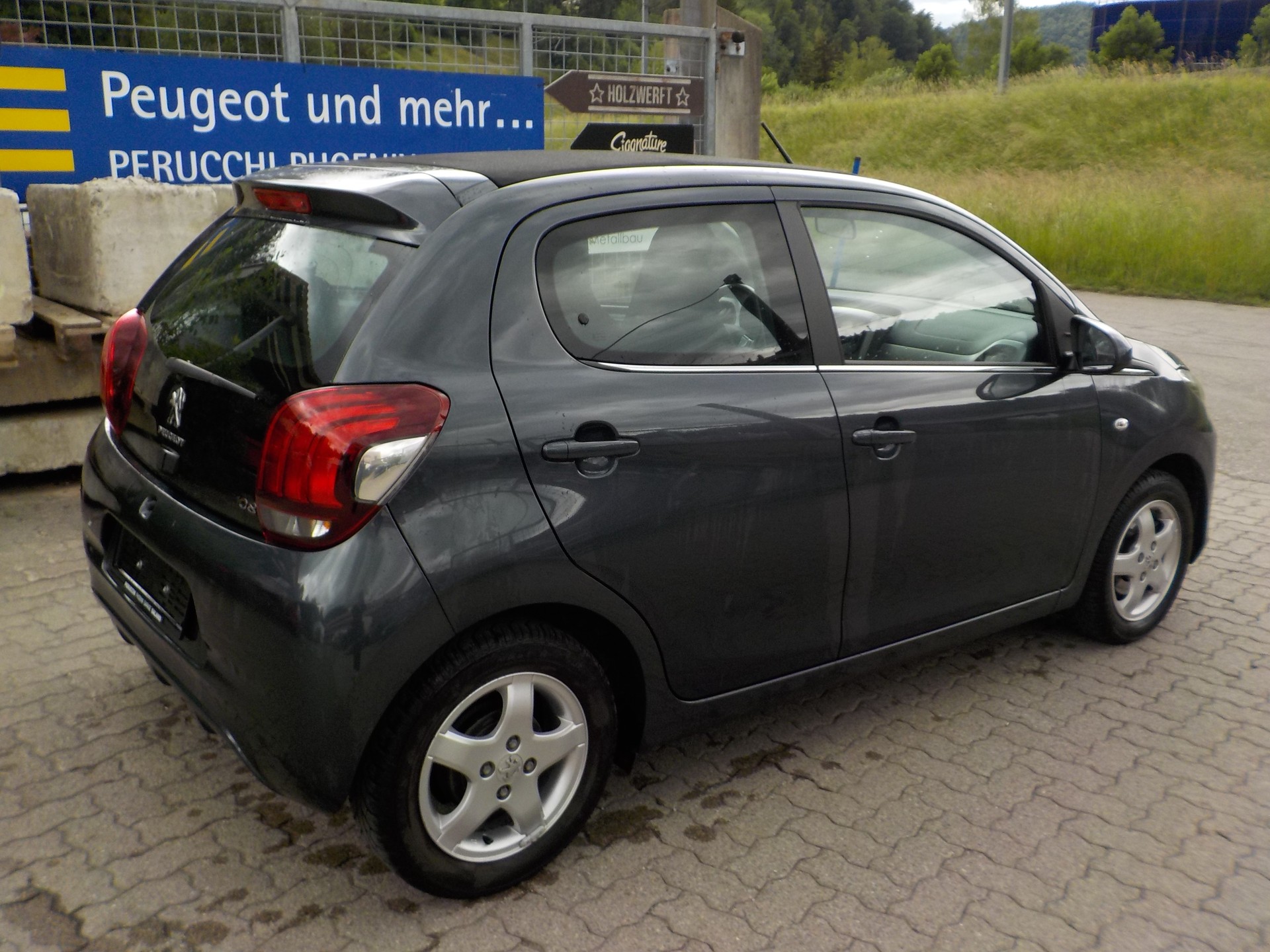 PEUGEOT 108 1.0 VTi Active Top ETG-image-3