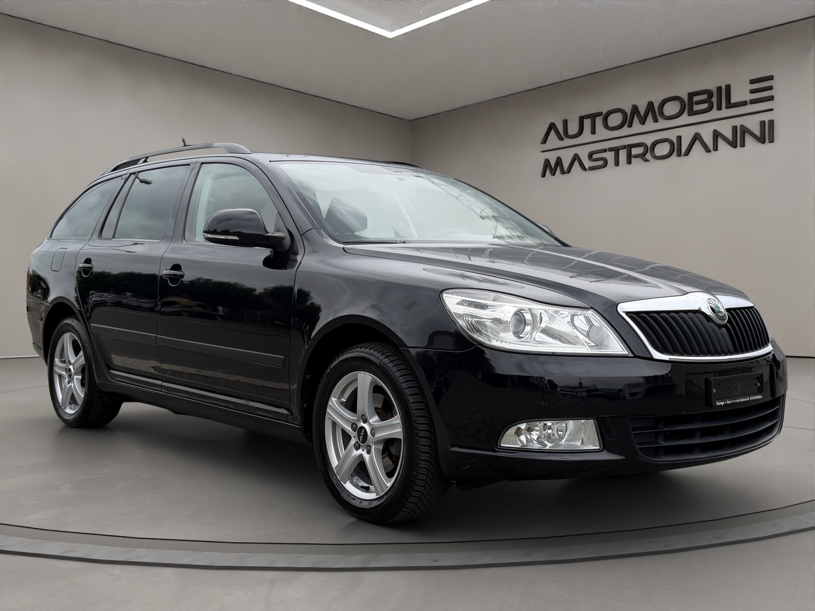 SKODA Octavia 1.6 TDI Ambition DSG-image-0