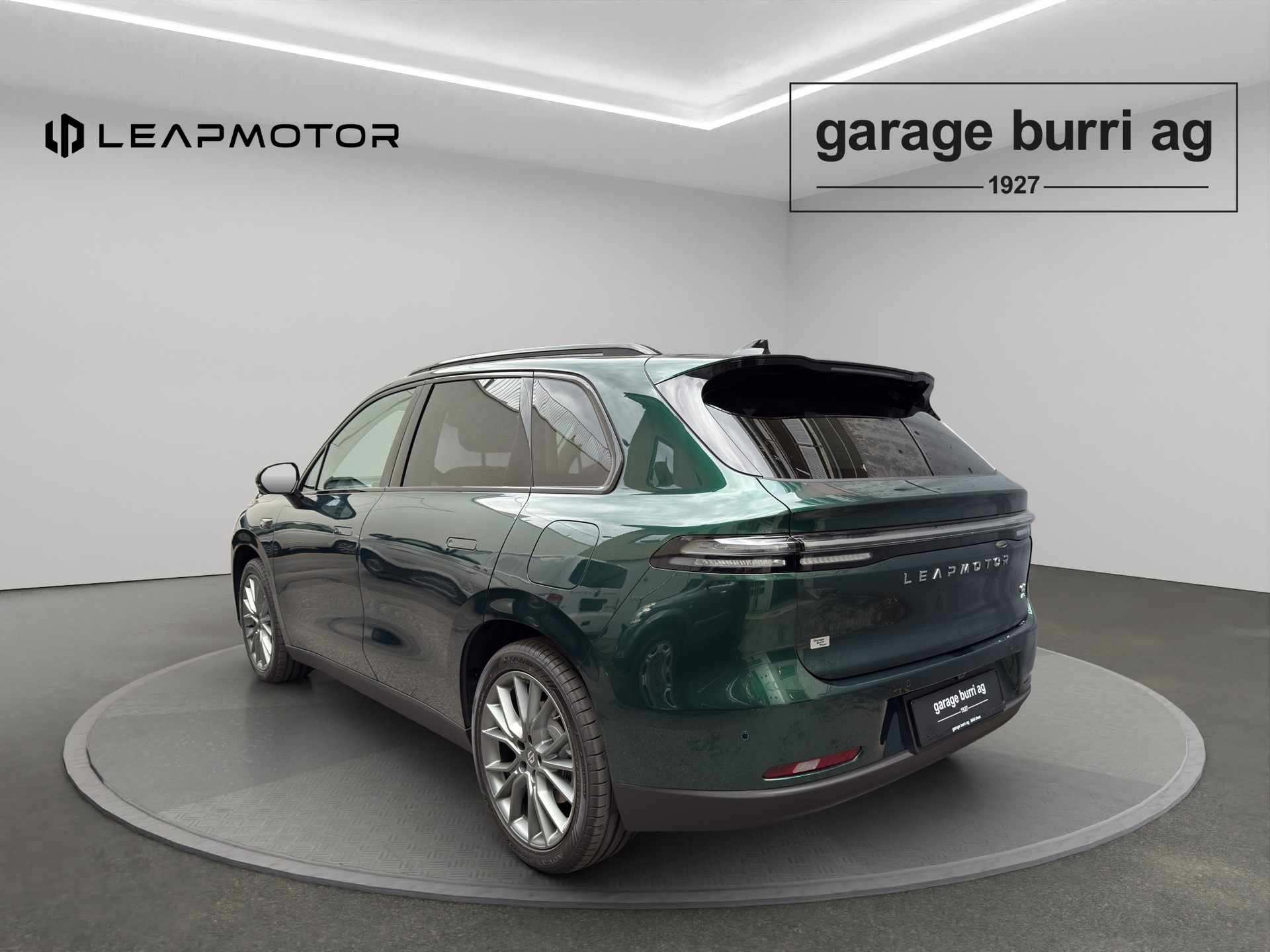 LEAPMOTOR C10 EV AWD-image-1