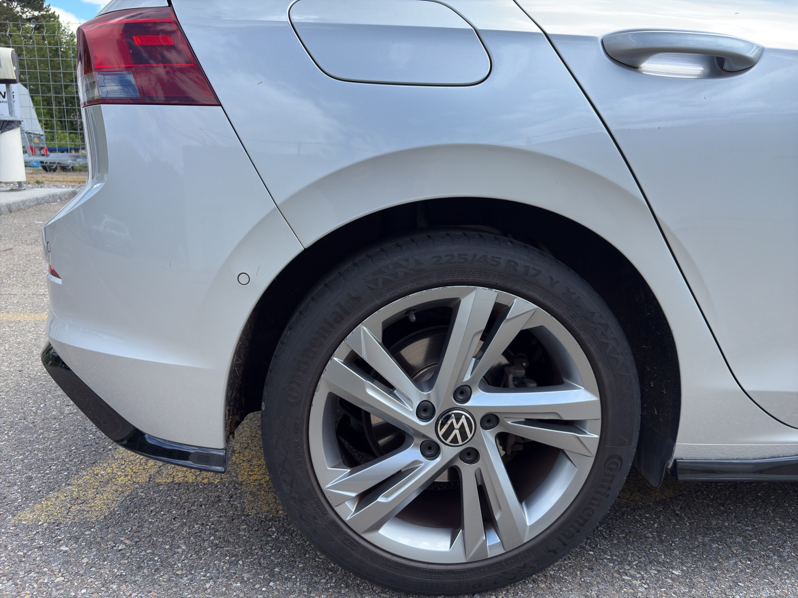 VW Golf VIII 1.5 eTSI R-Line DSG (netto)-image-15
