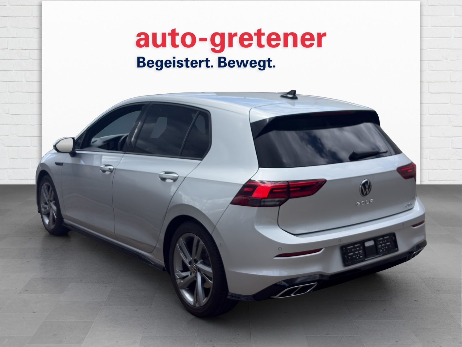 VW Golf VIII 1.5 eTSI R-Line DSG (netto)-image-1